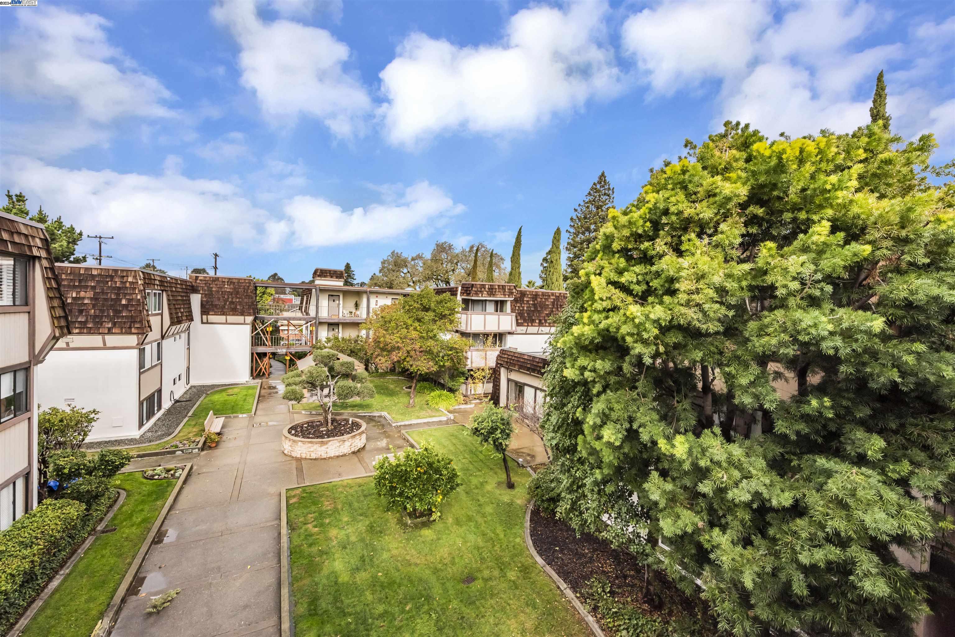 Photo #2: 41080535 Listing 