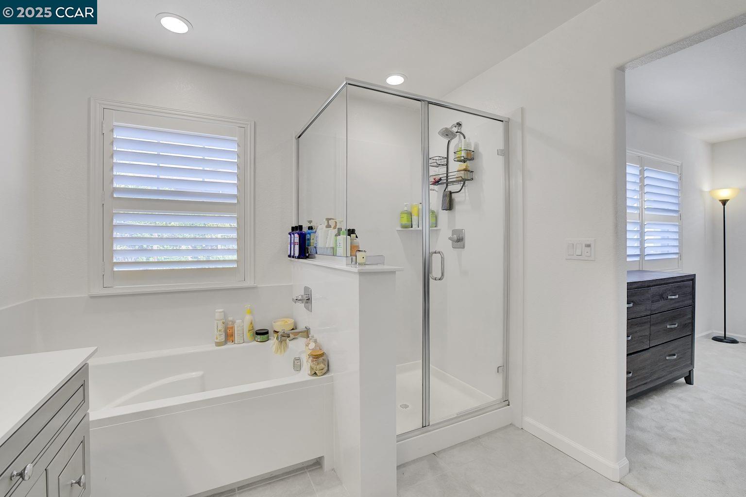 Detail Gallery Image 27 of 32 For 476 Colina Way, El Sobrante,  CA 94803 - 3 Beds | 2/1 Baths
