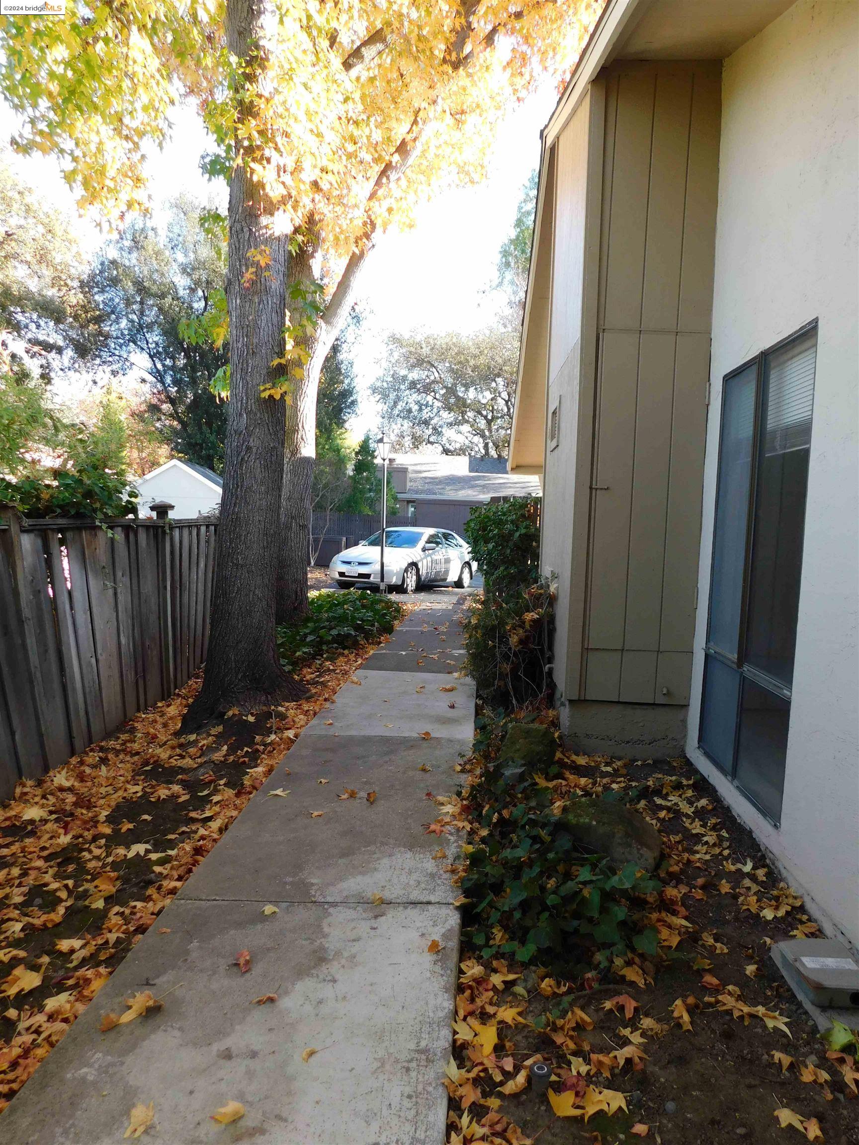Photo #2: 41080570 Listing 