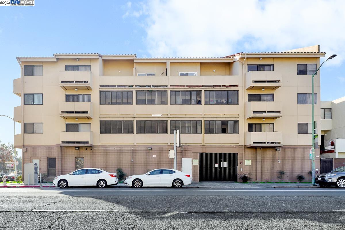 Photo #2: 41080581 Listing 