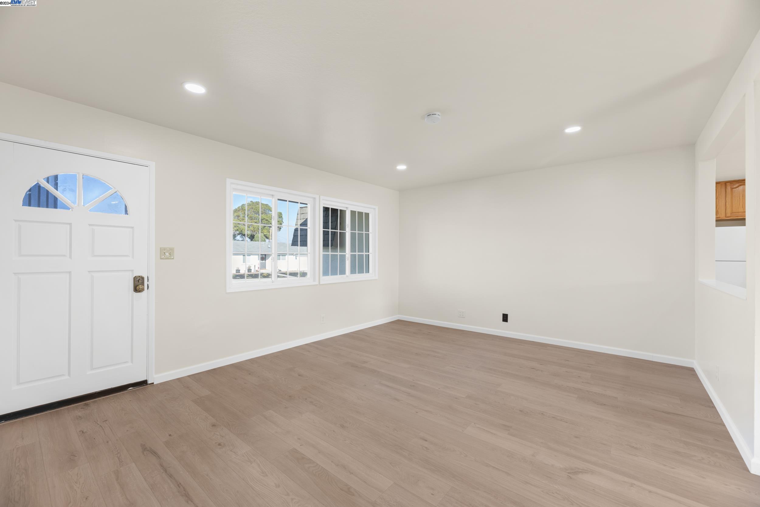 Detail Gallery Image 9 of 45 For 7958 Shannon Ave, Dublin,  CA 94568 - 3 Beds | 2 Baths