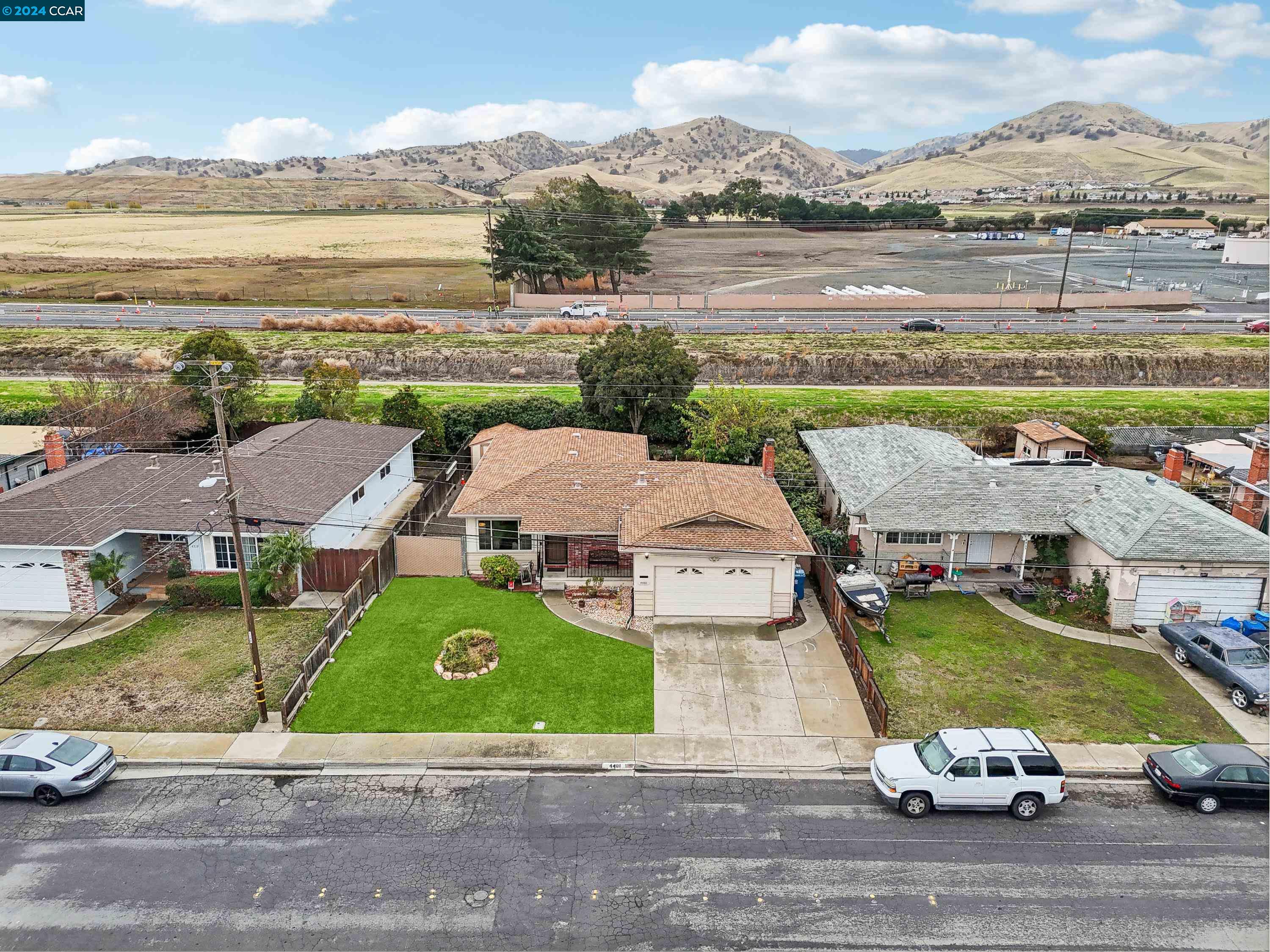 Detail Gallery Image 5 of 50 For 4401 Null Drive, Antioch,  CA 94509 - 3 Beds | 2 Baths