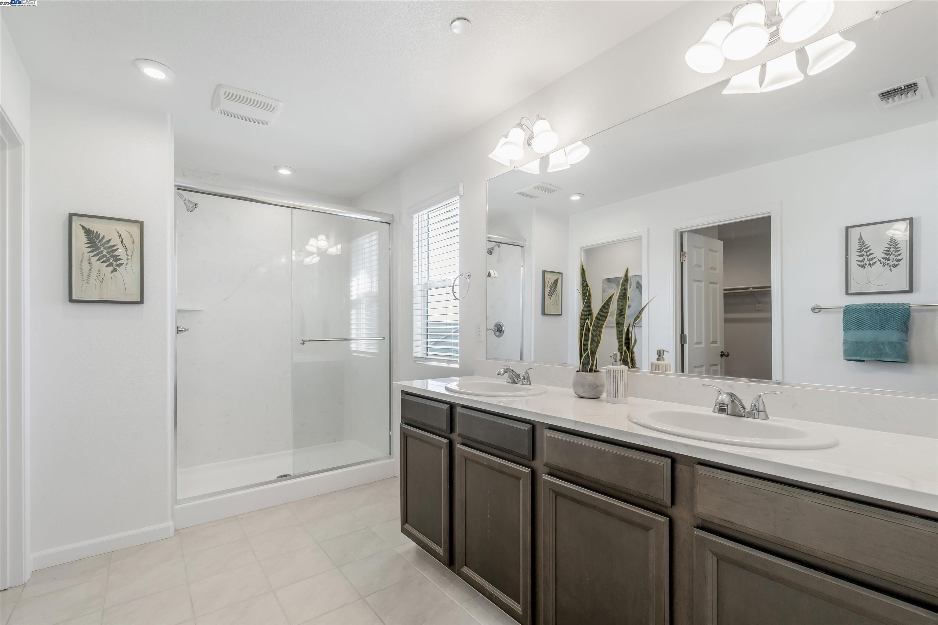 Detail Gallery Image 35 of 42 For 15351 Flycatcher Dr, Lathrop,  CA 95330 - 4 Beds | 3 Baths