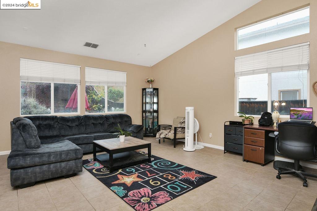 Detail Gallery Image 7 of 42 For 3776 Pintail Dr, Antioch,  CA 94509 - 6 Beds | 4/1 Baths