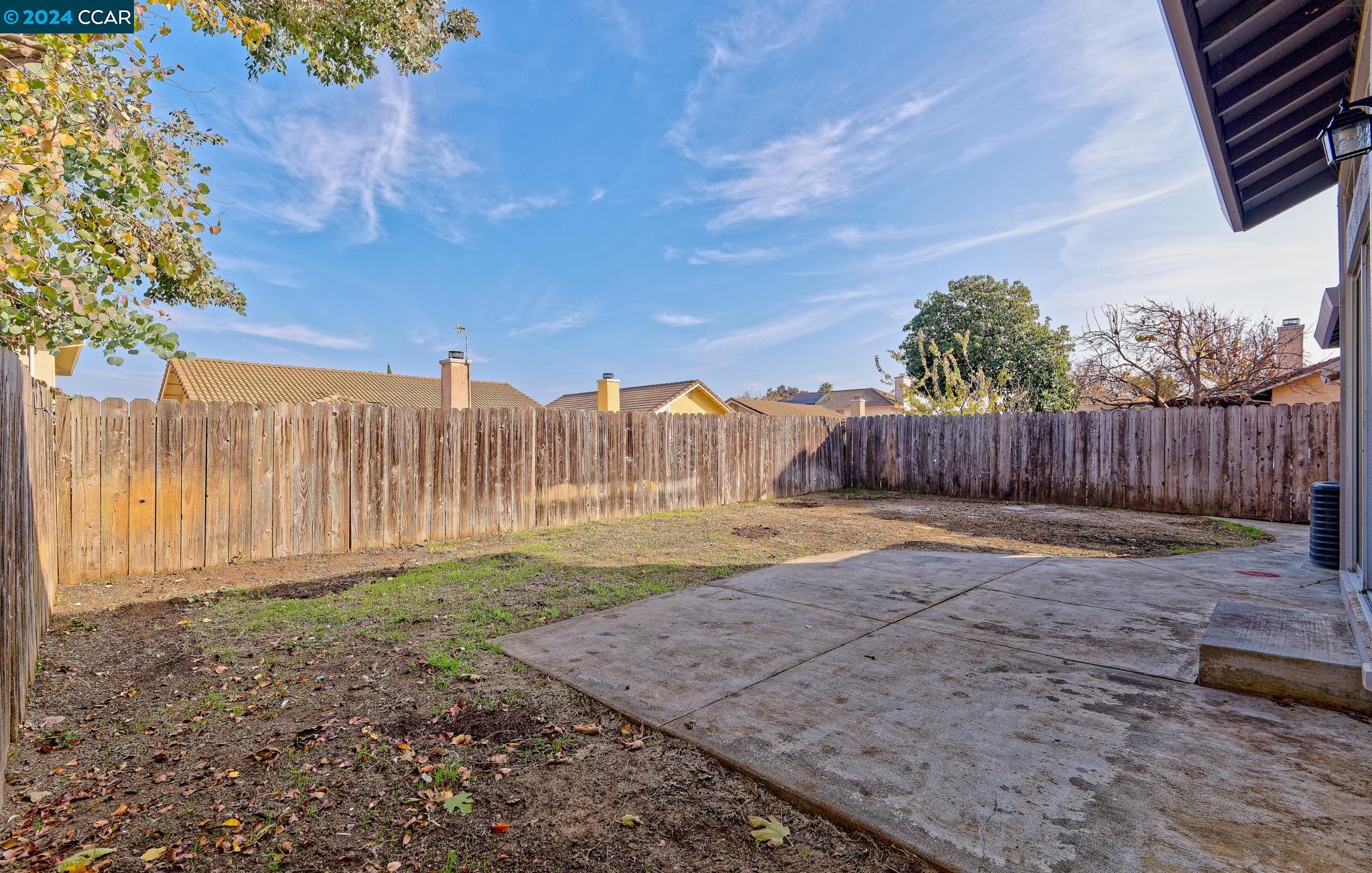 Detail Gallery Image 23 of 24 For 1087 Mission Cir, Fairfield,  CA 94534 - 3 Beds | 2/1 Baths