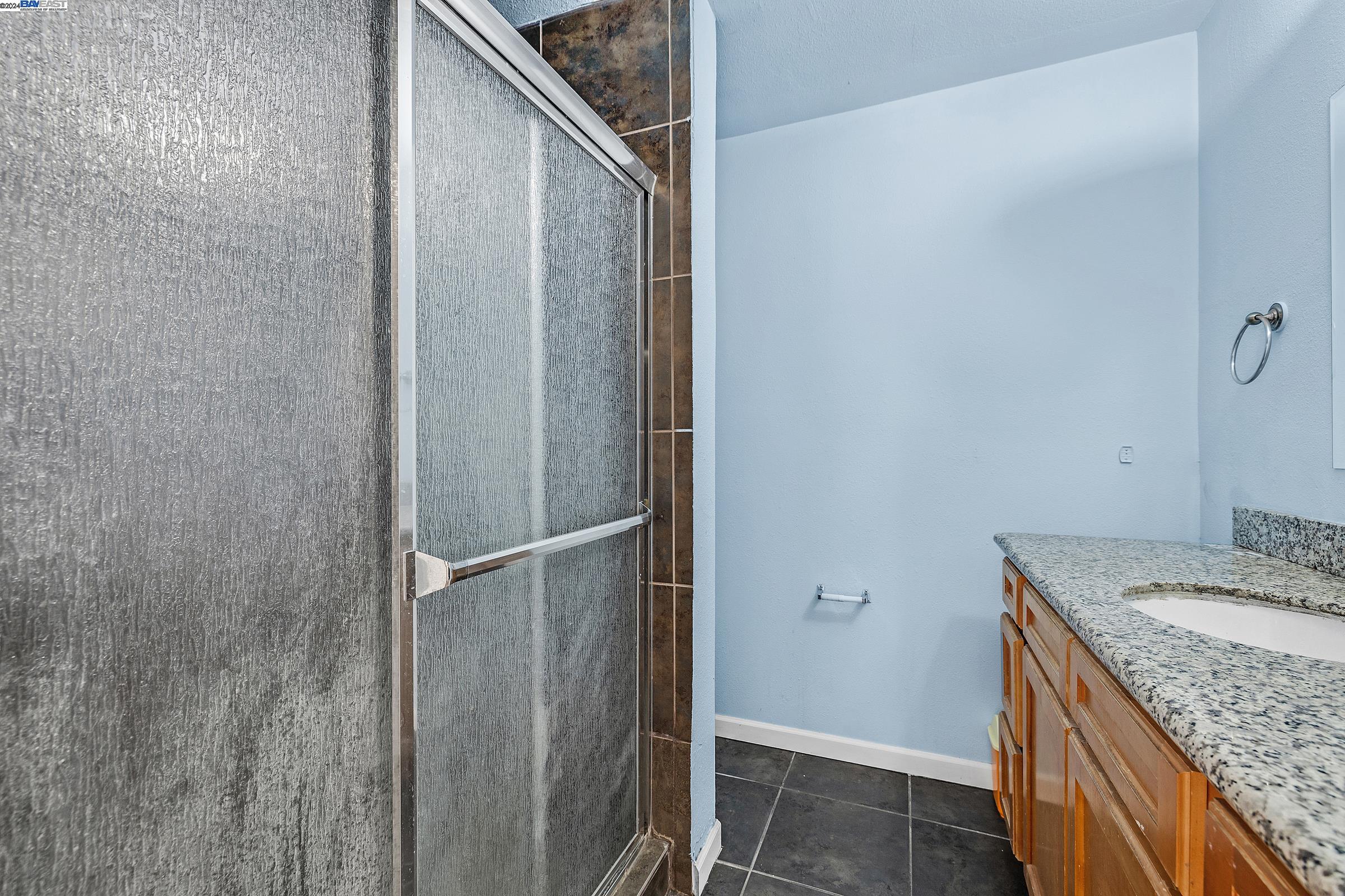 Detail Gallery Image 24 of 35 For 5222 Fleming Ave, Richmond,  CA 94804 - 3 Beds | 2/1 Baths