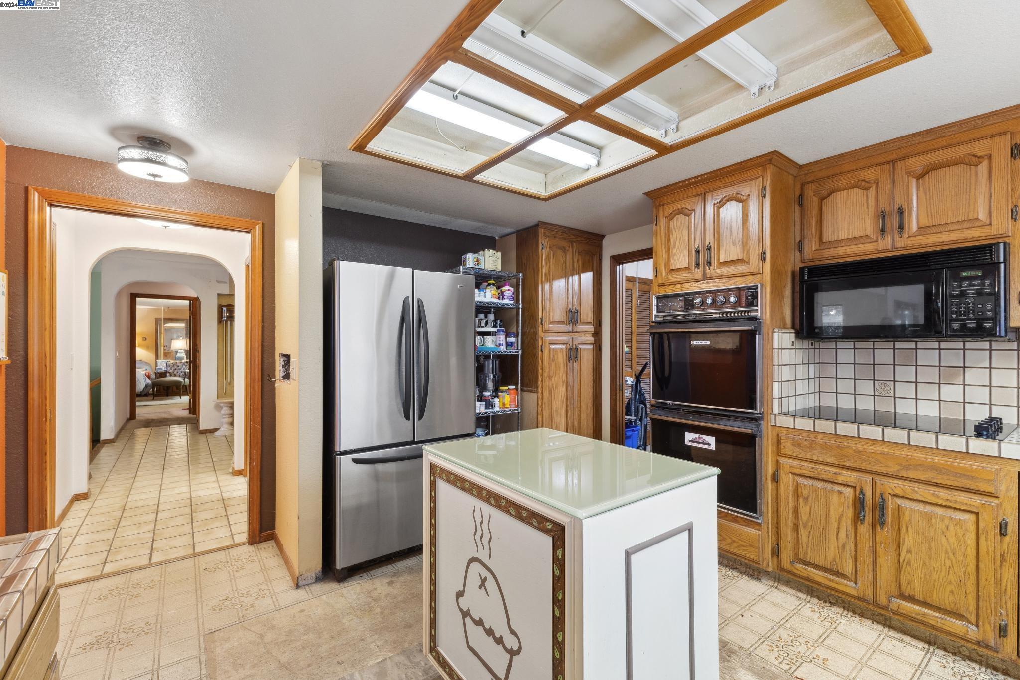 4141 Lombard Ave, Fremont, California 94536, 3 Bedrooms Bedrooms, 8 Rooms Rooms,2 BathroomsBathrooms,Residential,For Sale,4141 Lombard Ave,41080676