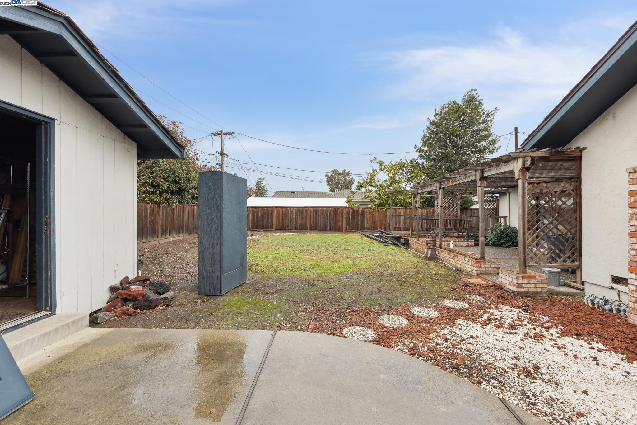 Detail Gallery Image 30 of 42 For 4141 Lombard Ave, Fremont,  CA 94536 - 3 Beds | 2/1 Baths