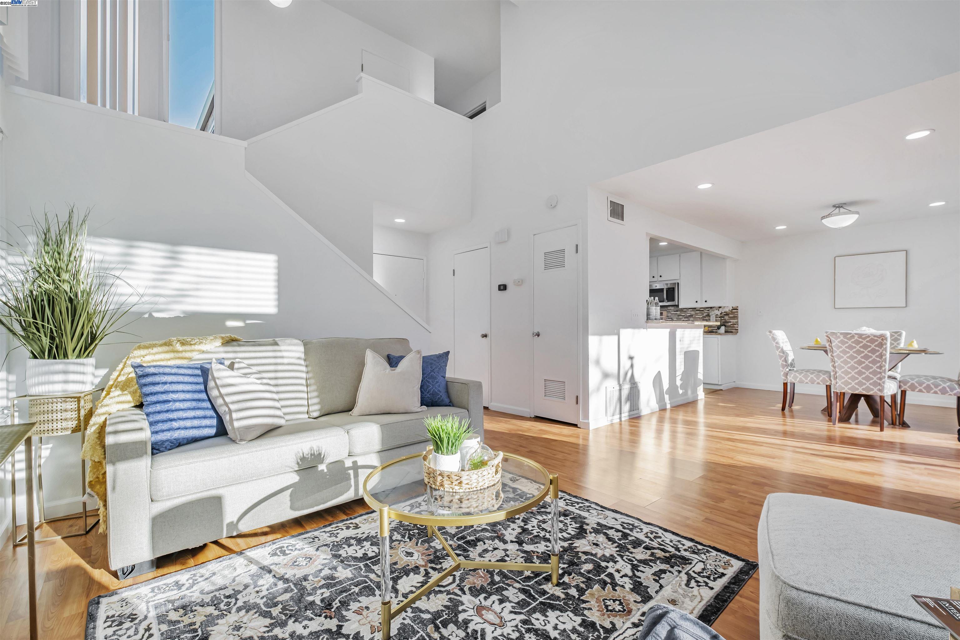 Photo #6: 41080700 Listing 