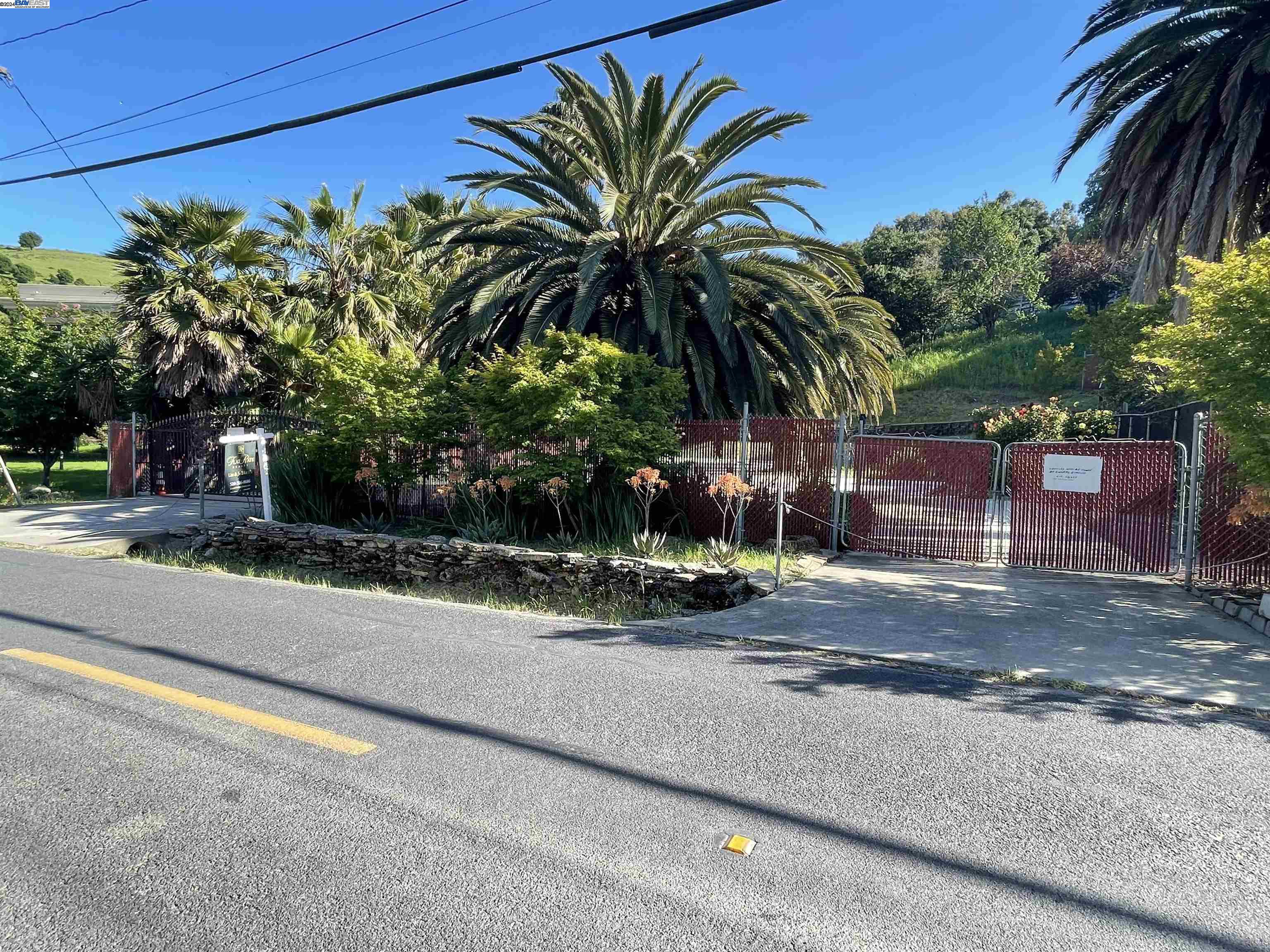 Detail Gallery Image 11 of 11 For 109 Canyon Lake Dr, Port Costa,  CA 94569 - – Beds | – Baths
