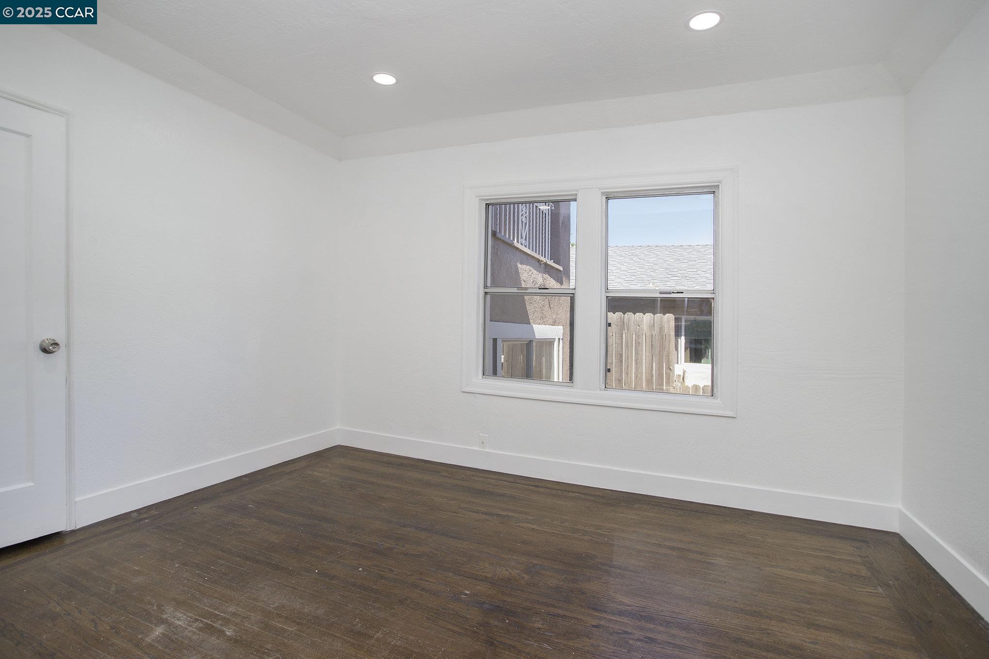 Detail Gallery Image 20 of 33 For 532 Central Ave, Pittsburg,  CA 94565 - 4 Beds | 2 Baths