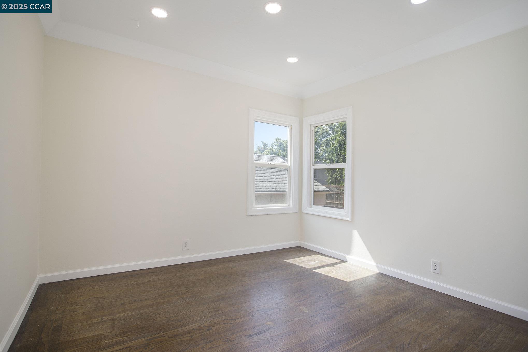 Detail Gallery Image 21 of 33 For 532 Central Ave, Pittsburg,  CA 94565 - 4 Beds | 2 Baths