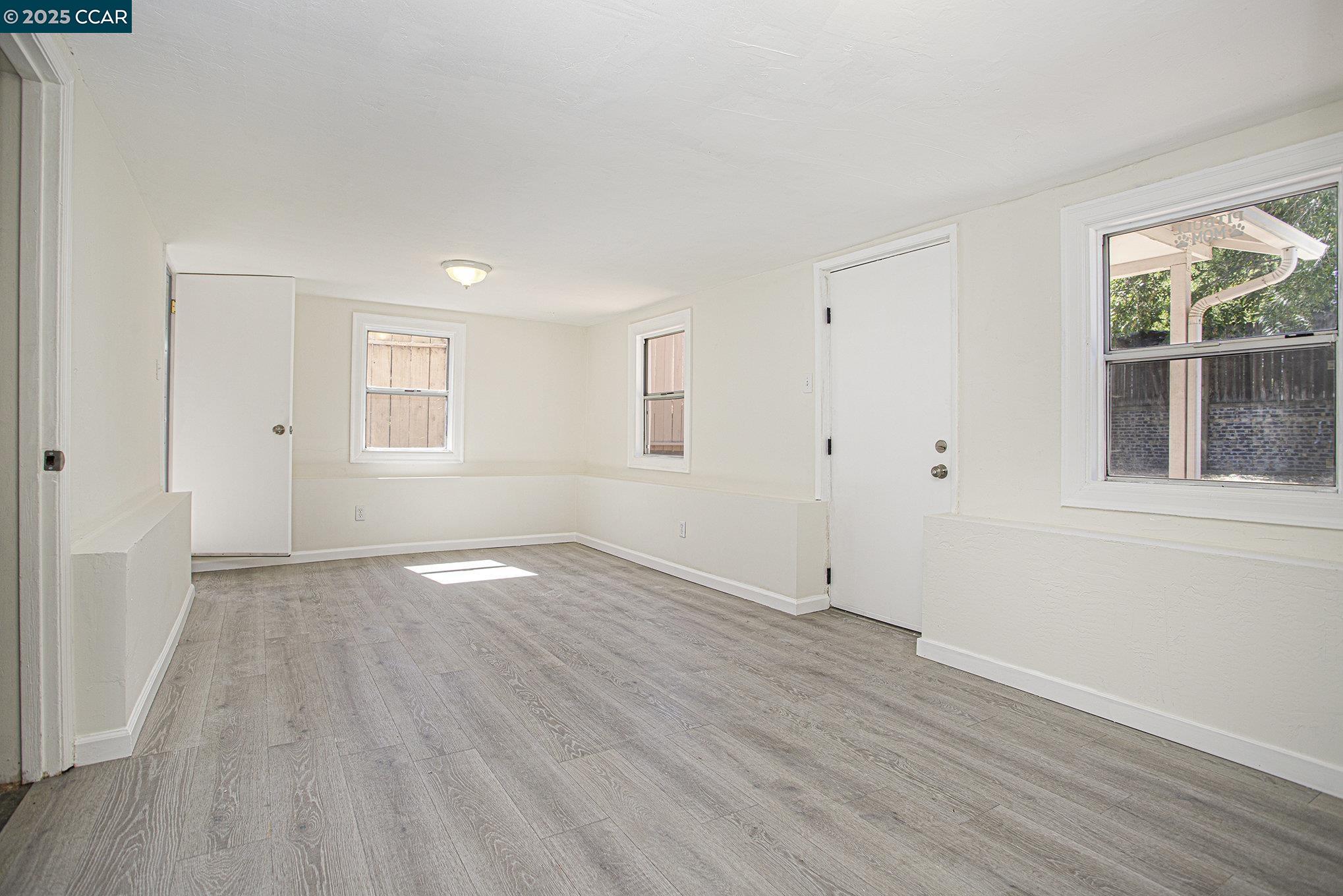 Detail Gallery Image 25 of 33 For 532 Central Ave, Pittsburg,  CA 94565 - 4 Beds | 2 Baths