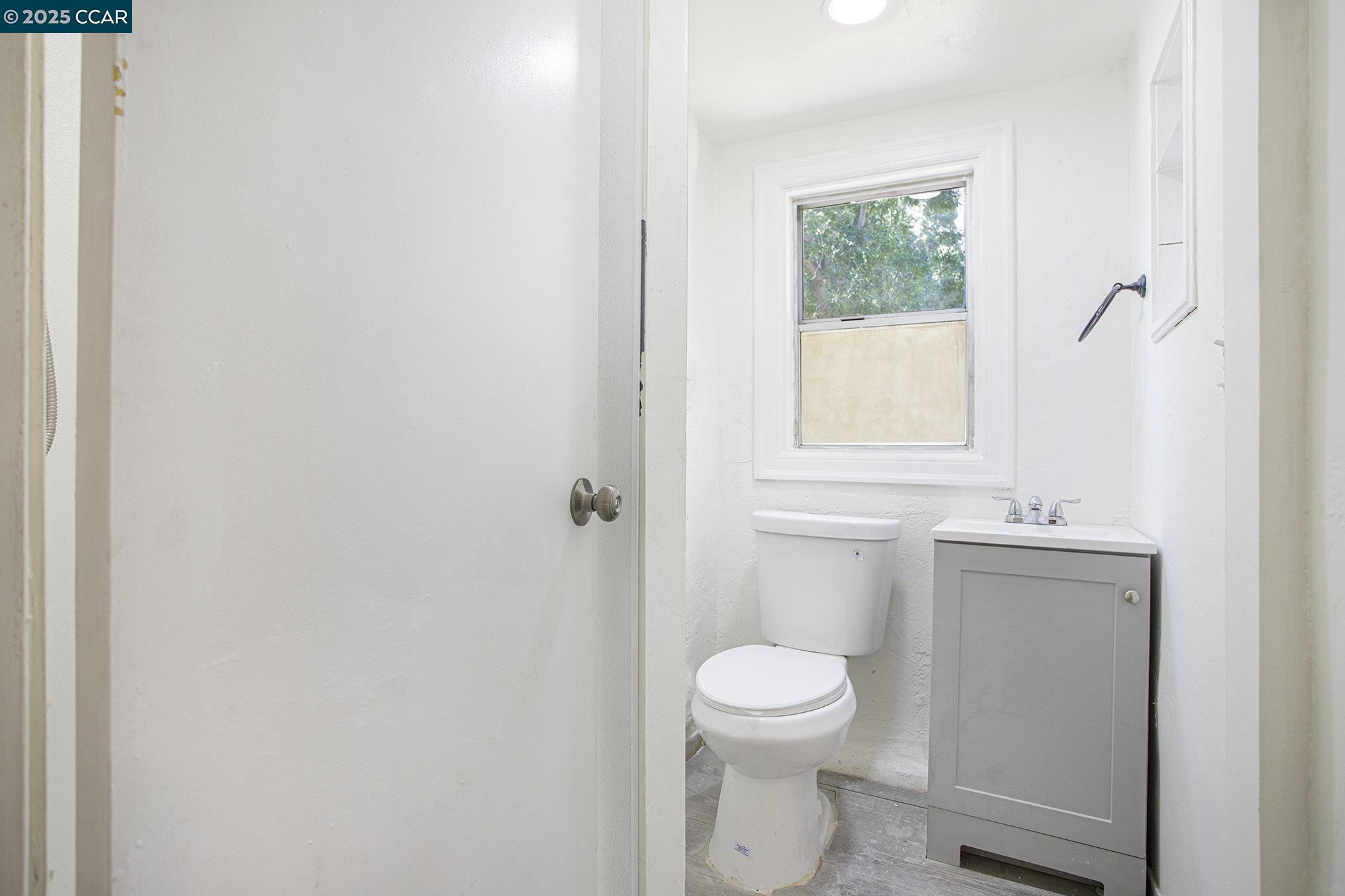 Detail Gallery Image 29 of 33 For 532 Central Ave, Pittsburg,  CA 94565 - 4 Beds | 2 Baths
