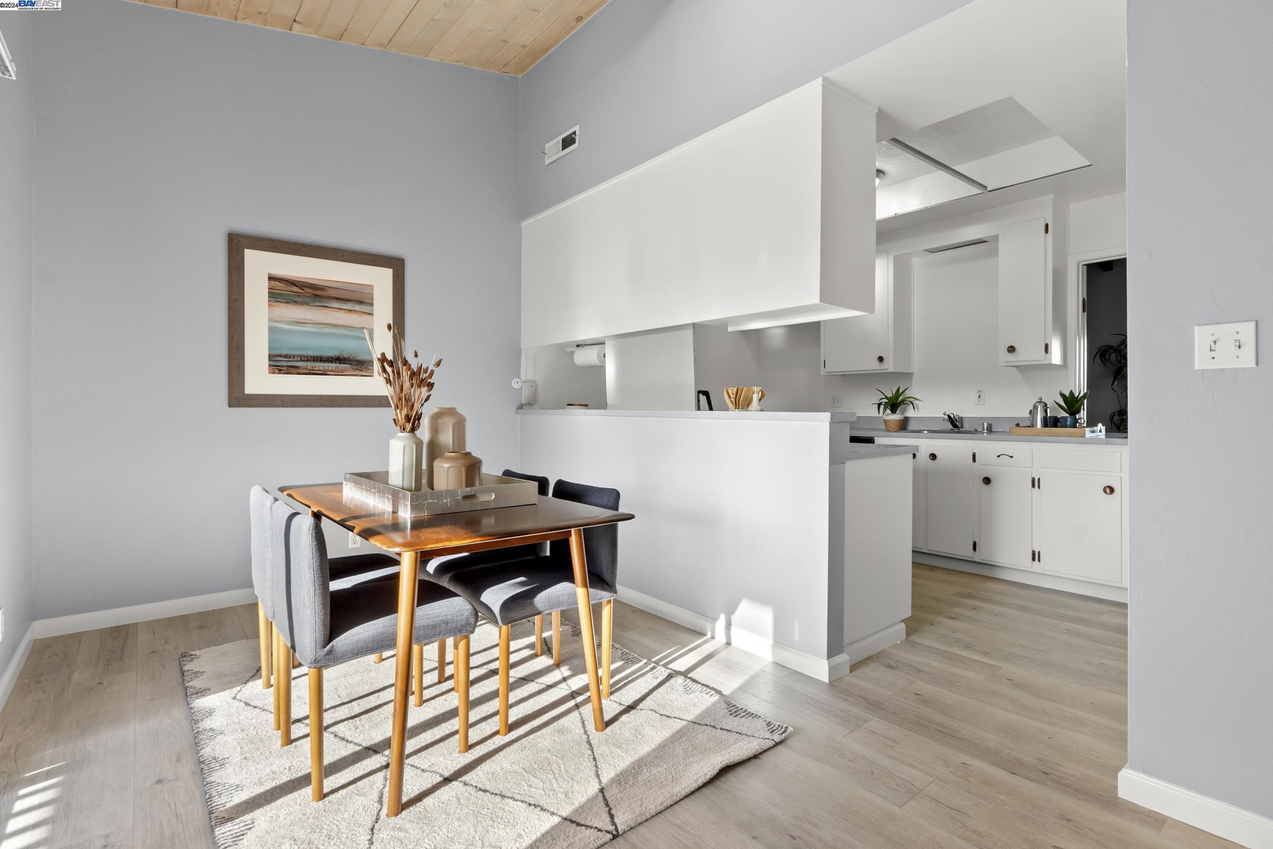 Photo #5: 41080767 Listing 