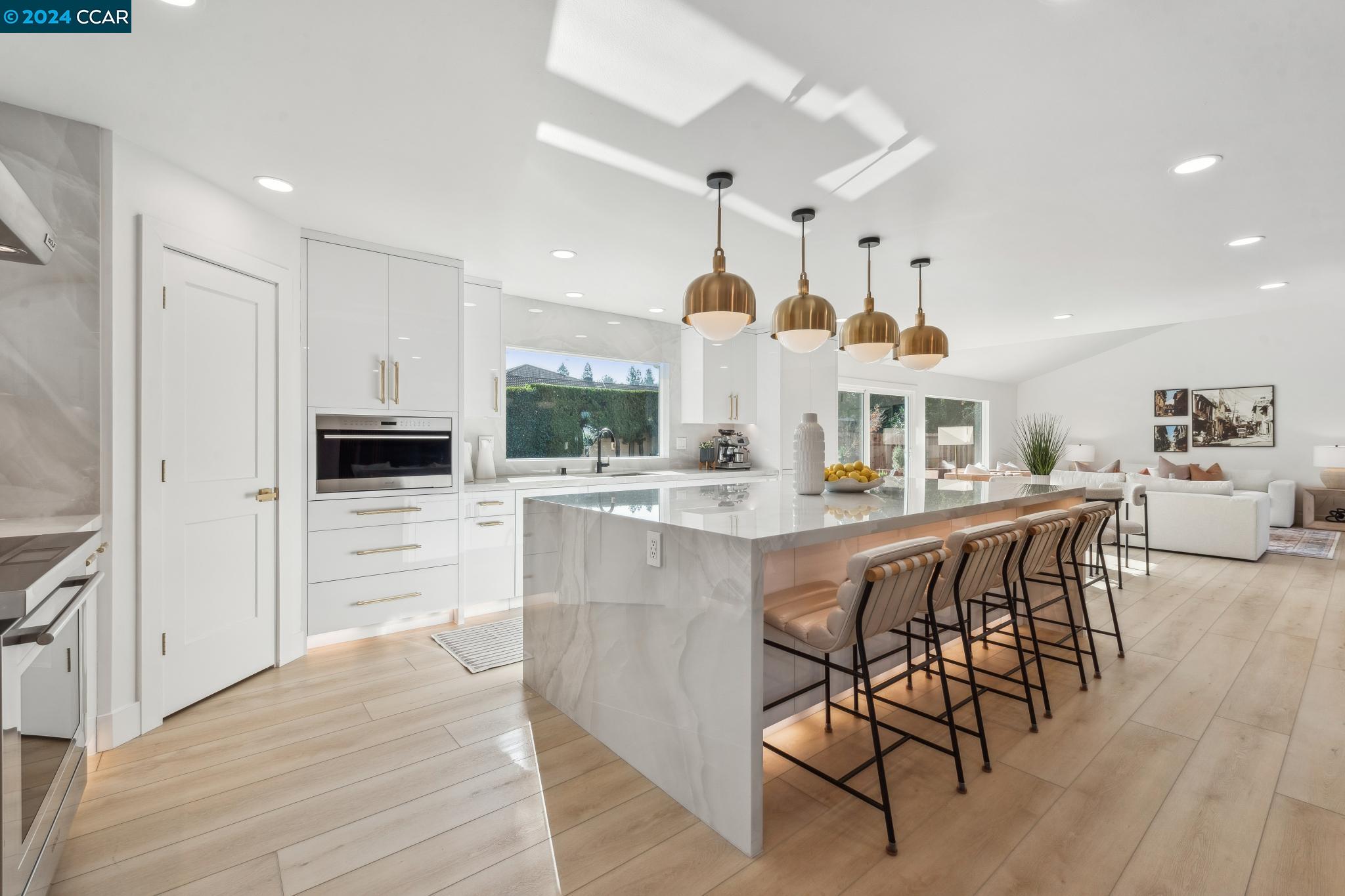 Detail Gallery Image 1 of 1 For 537 Banyan Cir, Walnut Creek,  CA 94598 - 4 Beds | 2 Baths
