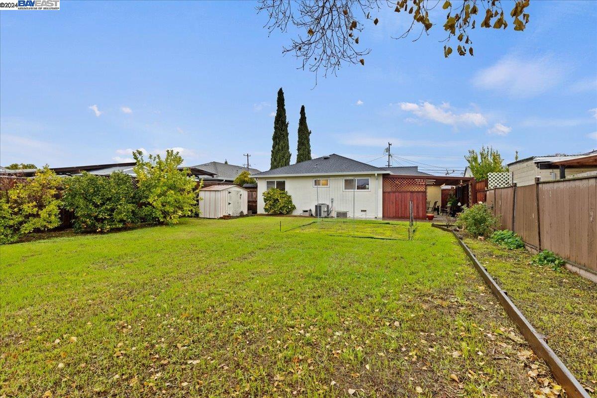 Detail Gallery Image 29 of 38 For 22035 Betlen Way, Castro Valley,  CA 94546 - 3 Beds | 2 Baths