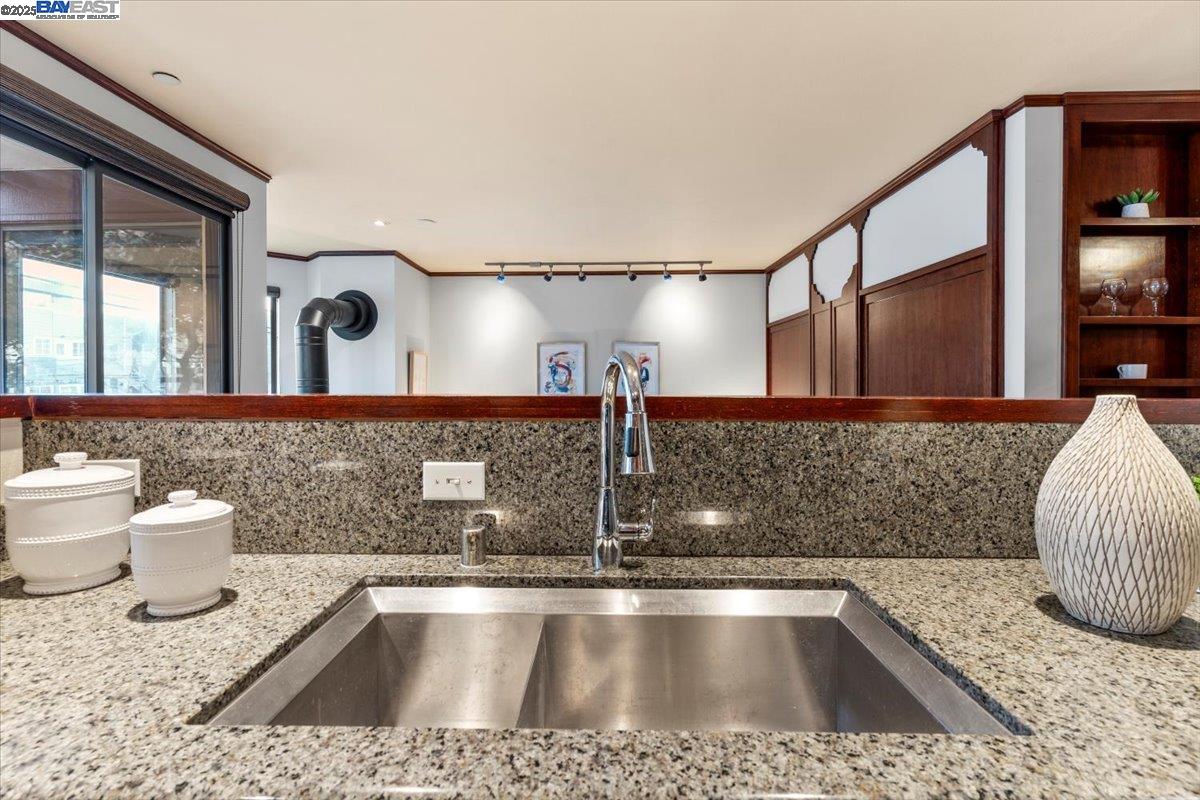 property-img