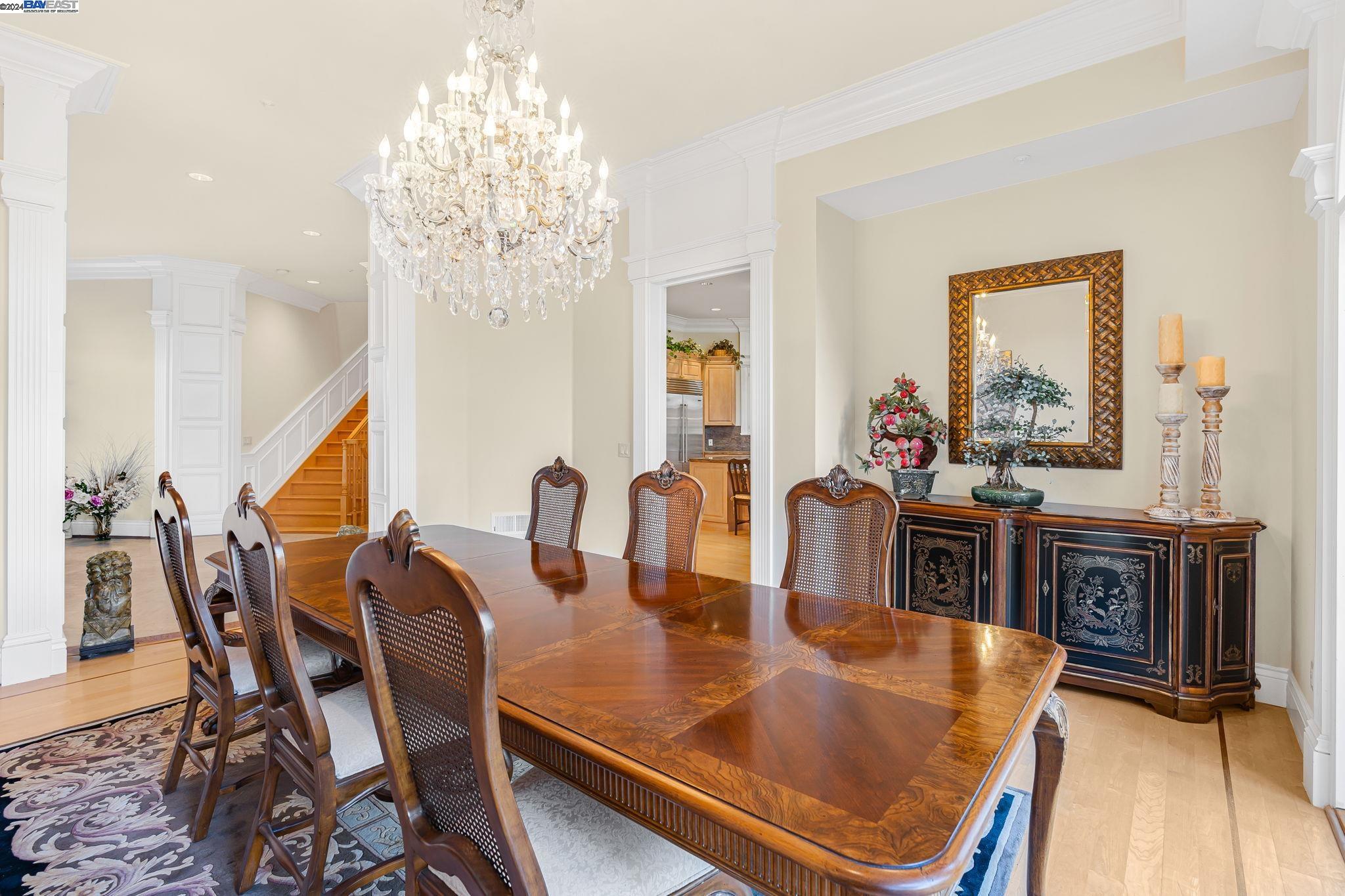 Detail Gallery Image 28 of 60 For 11 La Strada, Burlingame,  CA 94010 - 5 Beds | 4/1 Baths