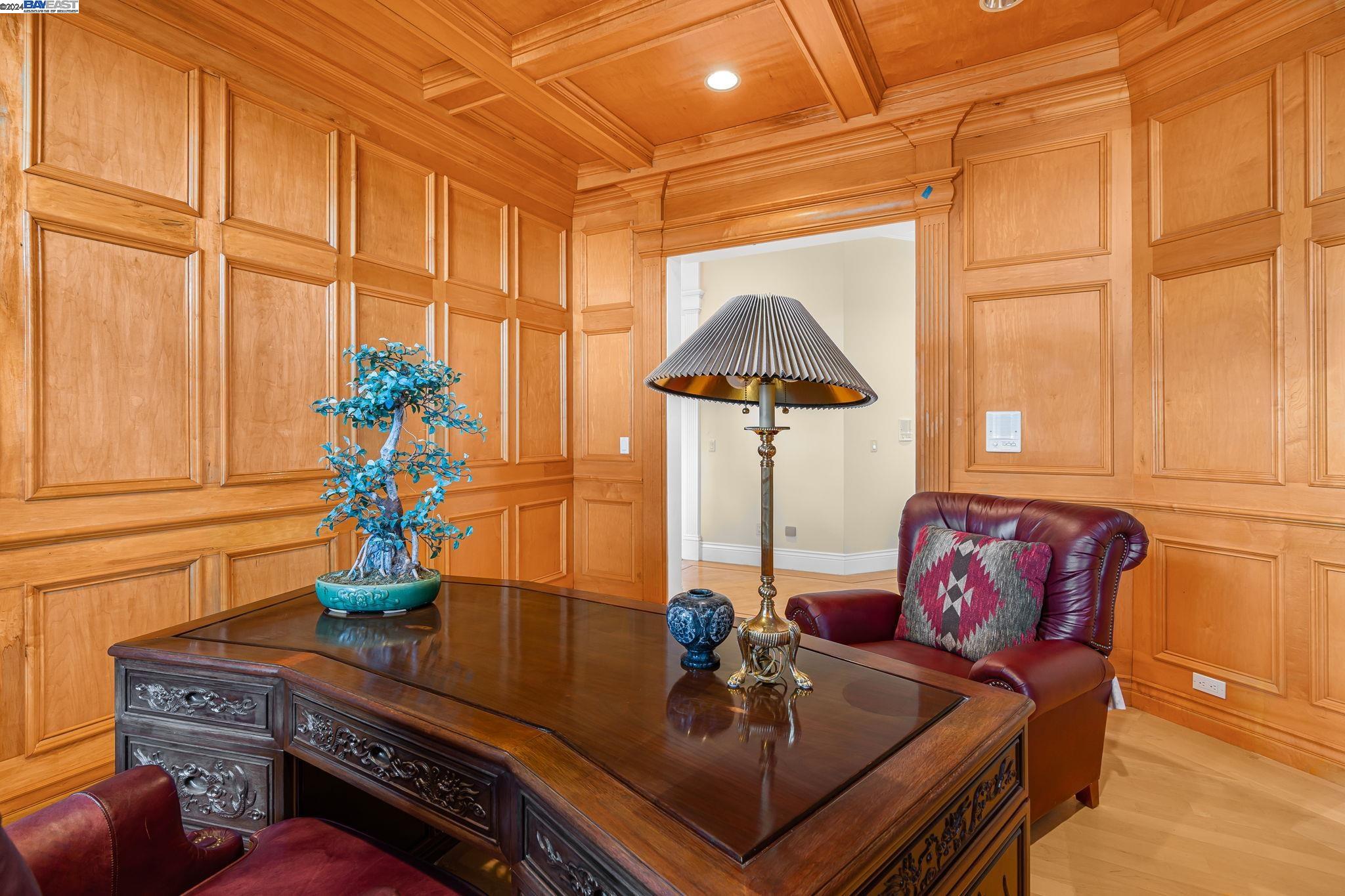 Detail Gallery Image 33 of 60 For 11 La Strada, Burlingame,  CA 94010 - 5 Beds | 4/1 Baths