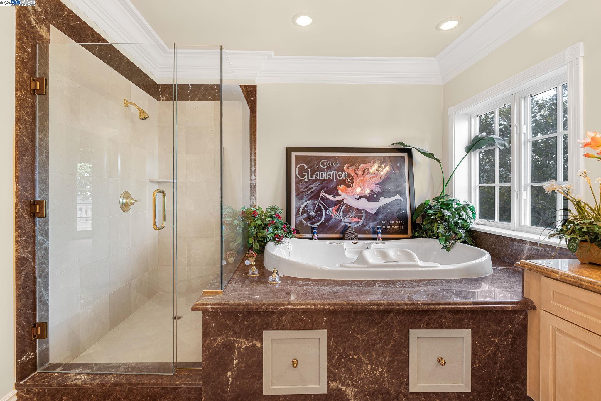 Detail Gallery Image 37 of 60 For 11 La Strada, Burlingame,  CA 94010 - 5 Beds | 4/1 Baths