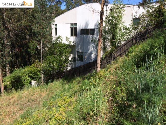 Detail Gallery Image 9 of 9 For 164 Sheridan Rd, Oakland,  CA 94618 - – Beds | – Baths