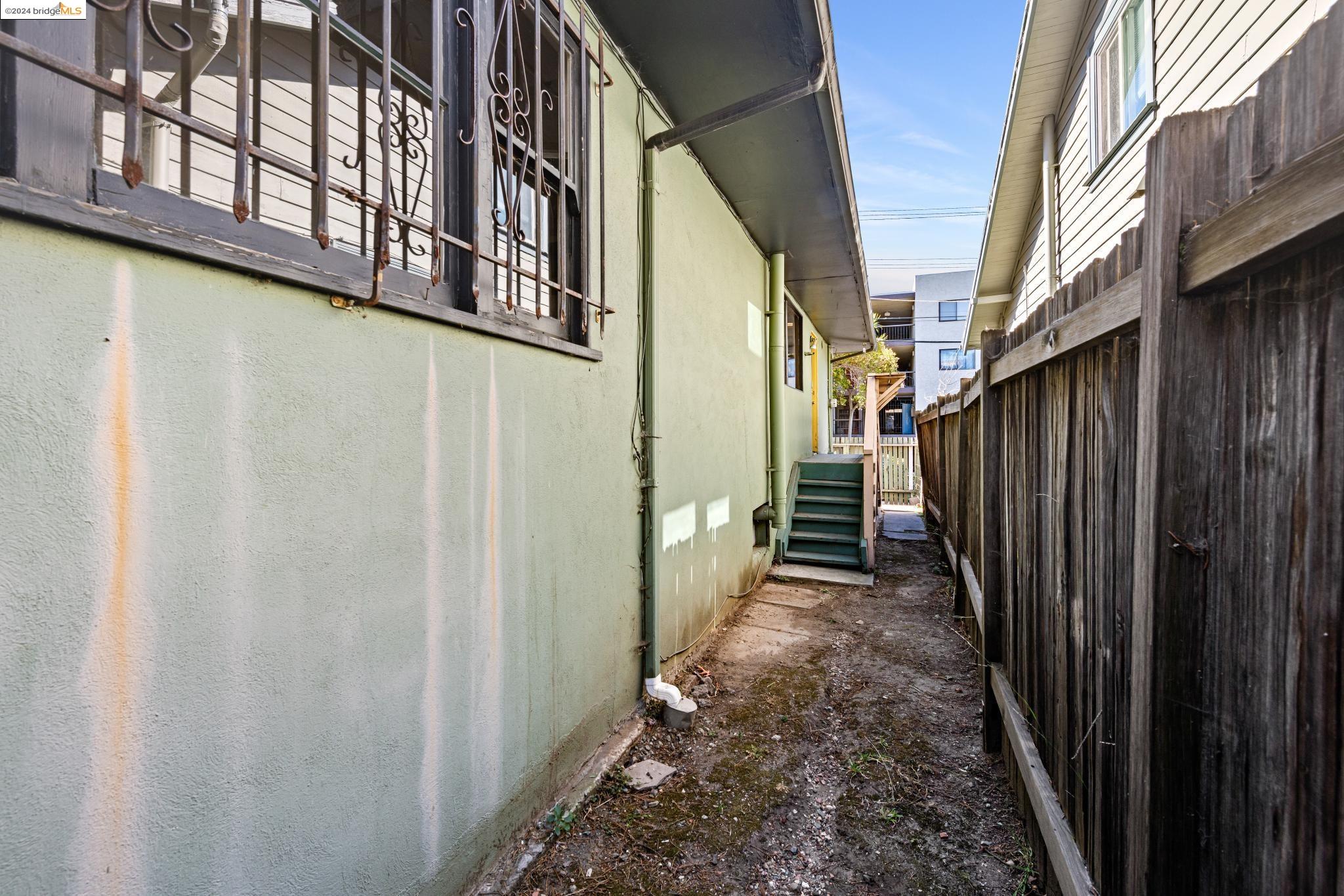 2344 Fulton St