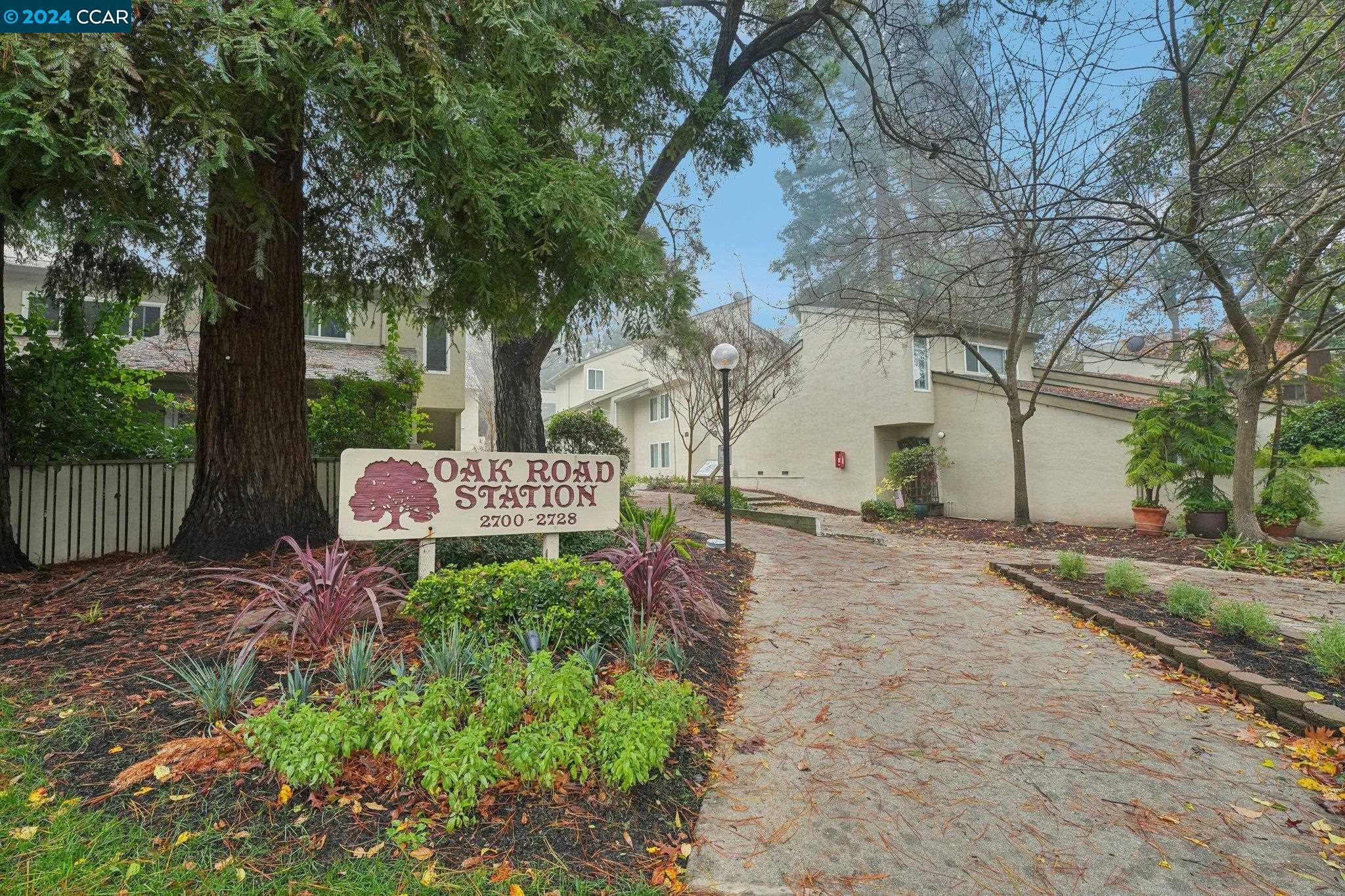 More Details about MLS # 41080920 : 2700 OAK RD # 26