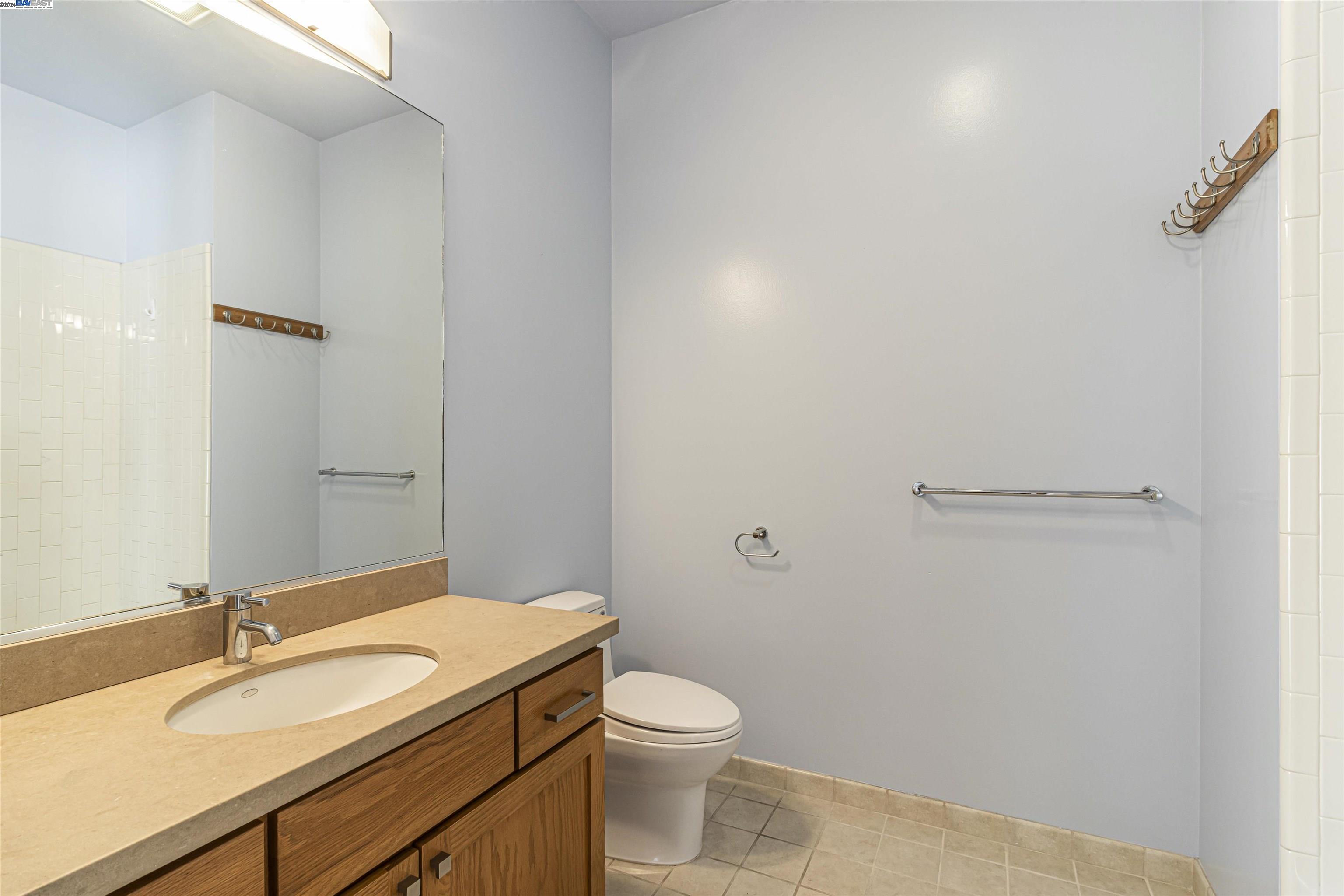 1020 Jackson St # 302, Oakland, California 94607, 1 Bedroom Bedrooms, 3 Rooms Rooms,1 BathroomBathrooms,Residential,For Sale,1020 Jackson St # 302,41080962