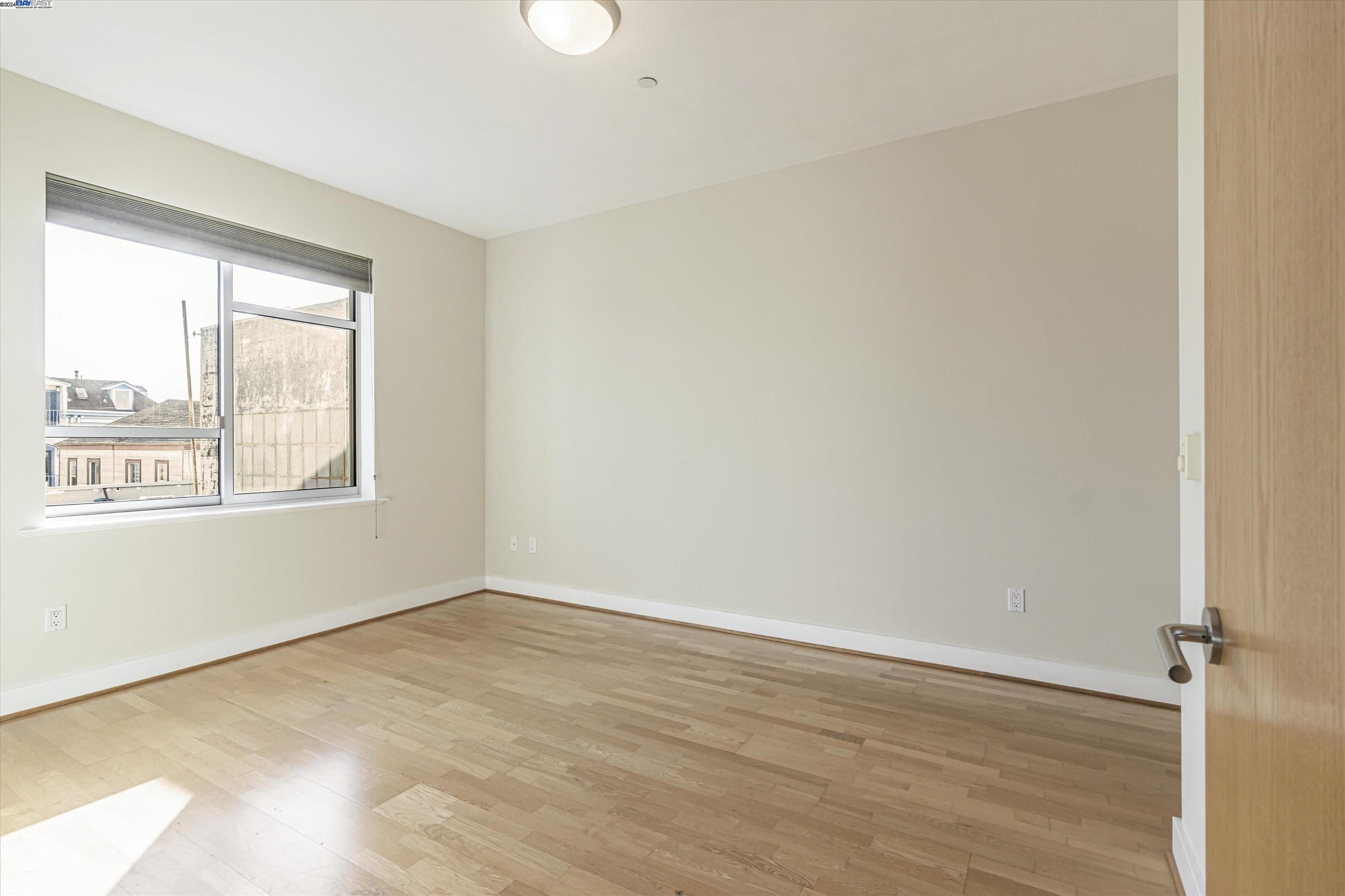 1020 Jackson St # 302, Oakland, California 94607, 1 Bedroom Bedrooms, 3 Rooms Rooms,1 BathroomBathrooms,Residential,For Sale,1020 Jackson St # 302,41080962