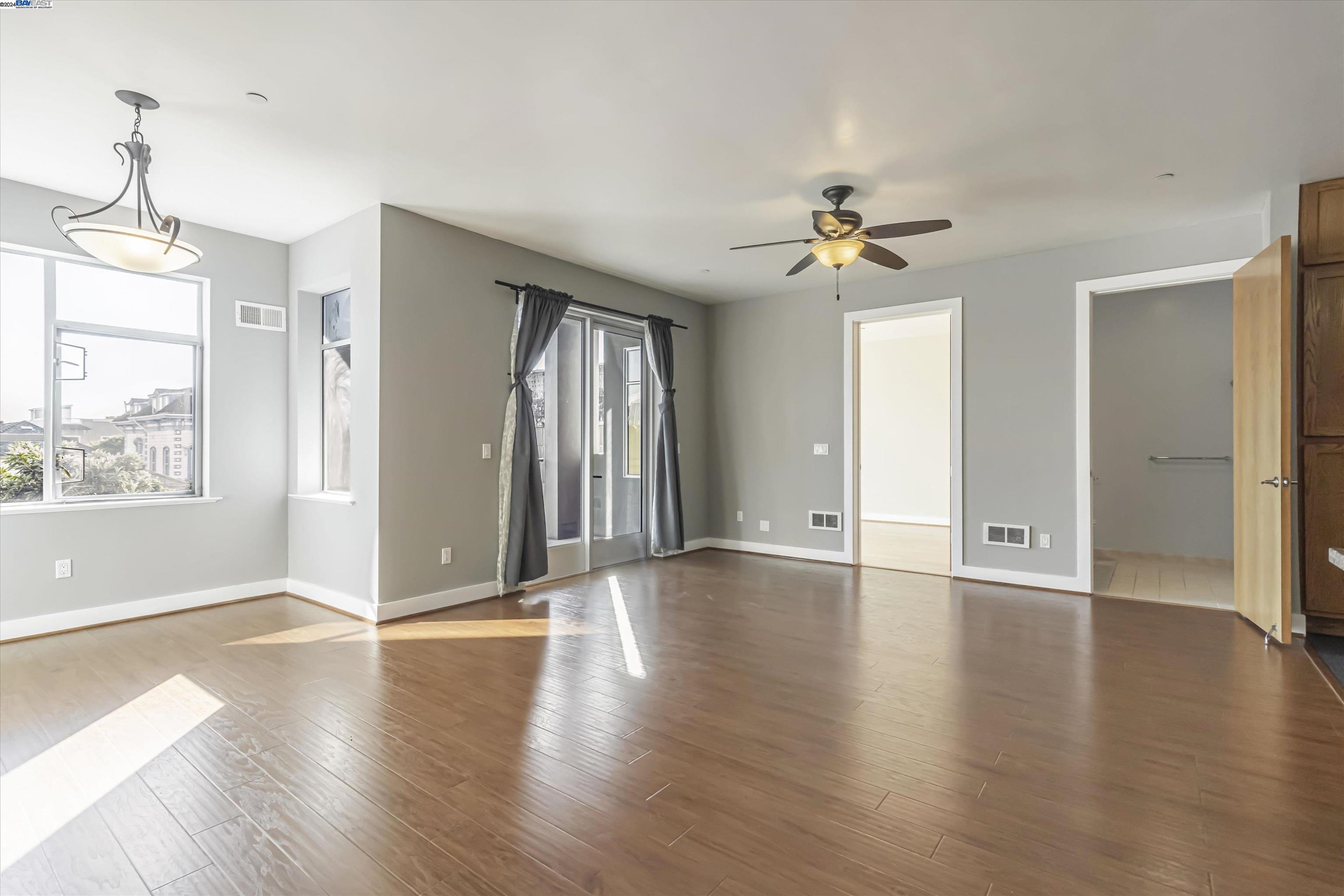 1020 Jackson St # 302, Oakland, California 94607, 1 Bedroom Bedrooms, 3 Rooms Rooms,1 BathroomBathrooms,Residential,For Sale,1020 Jackson St # 302,41080962