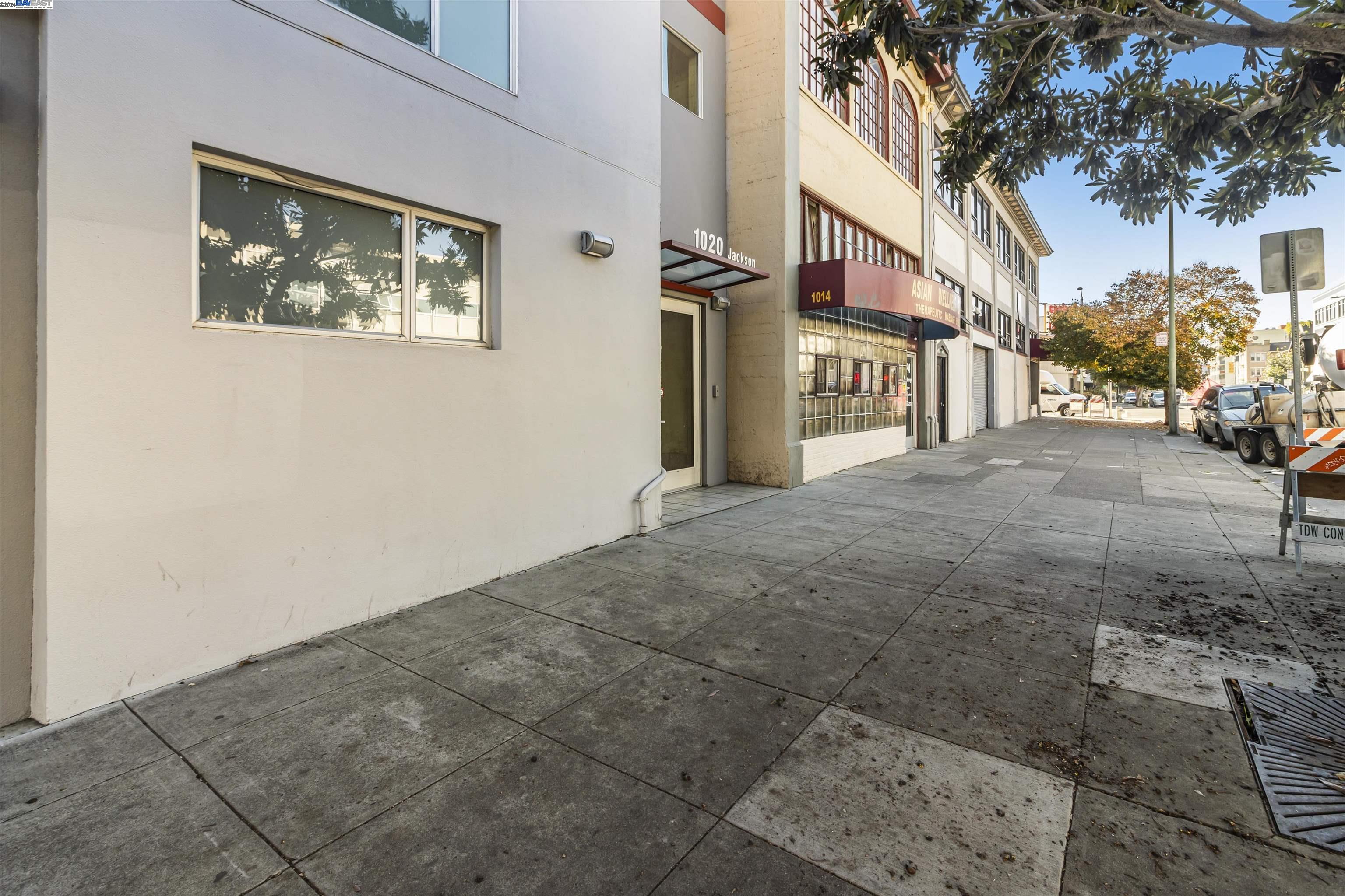 1020 Jackson St # 302, Oakland, California 94607, 1 Bedroom Bedrooms, 3 Rooms Rooms,1 BathroomBathrooms,Residential,For Sale,1020 Jackson St # 302,41080962