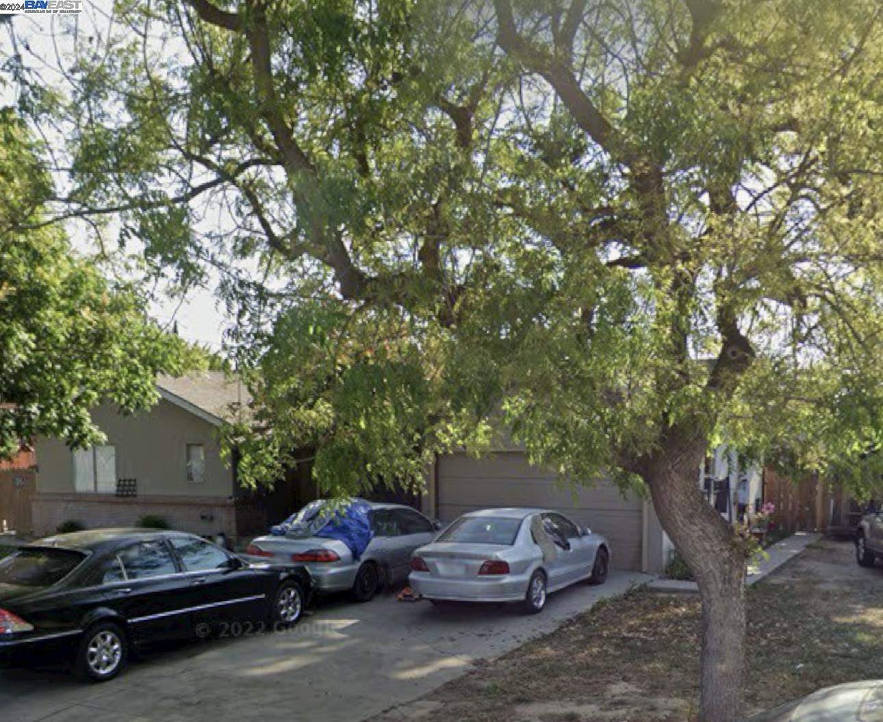 Detail Gallery Image 1 of 4 For 710 S Emerald Ave, Modesto,  CA 95351 - 5 Beds | 2/1 Baths