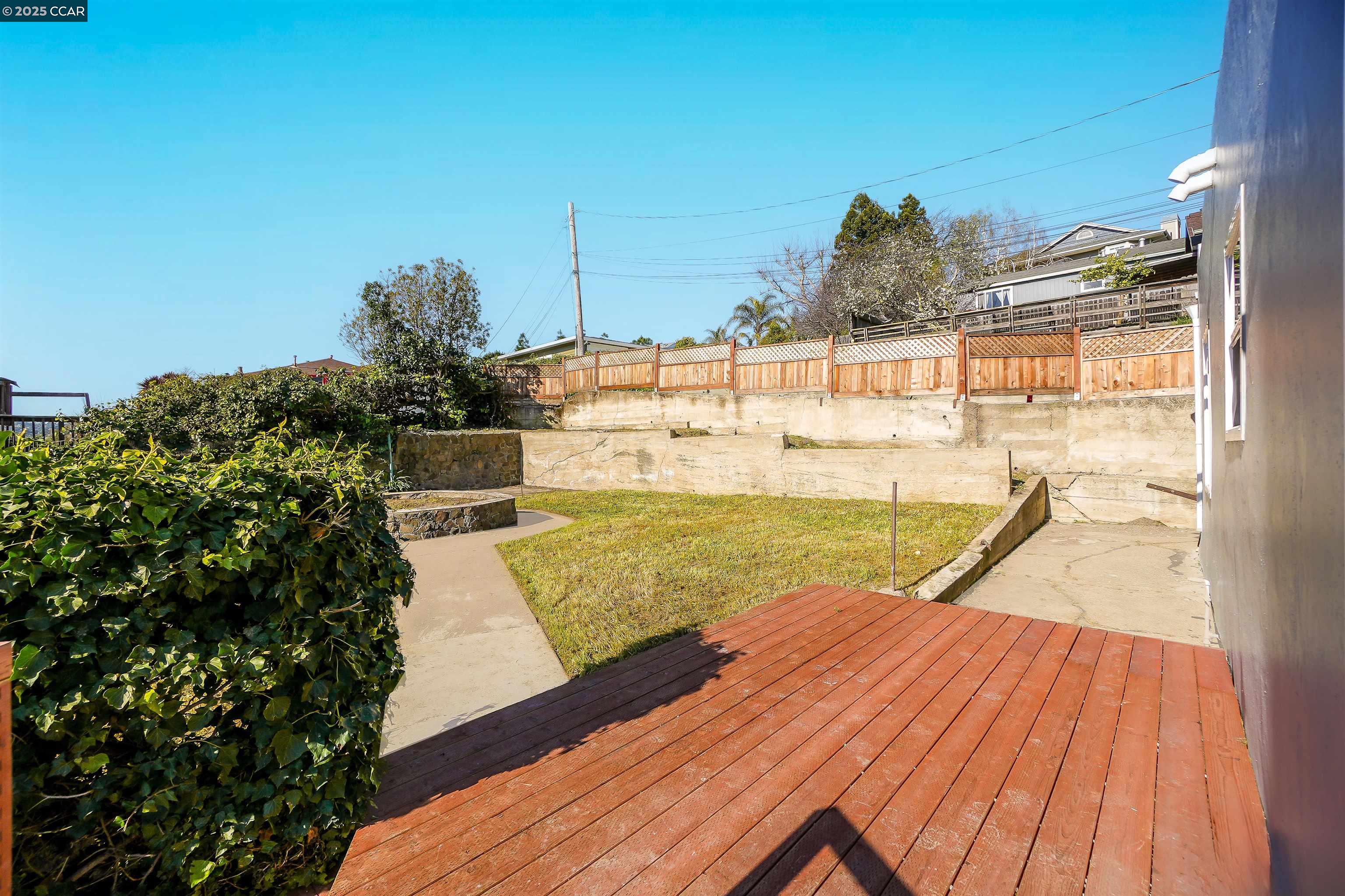 Detail Gallery Image 14 of 16 For 1923 Thompson Ln, El Sobrante,  CA 94803 - 2 Beds | 1/1 Baths