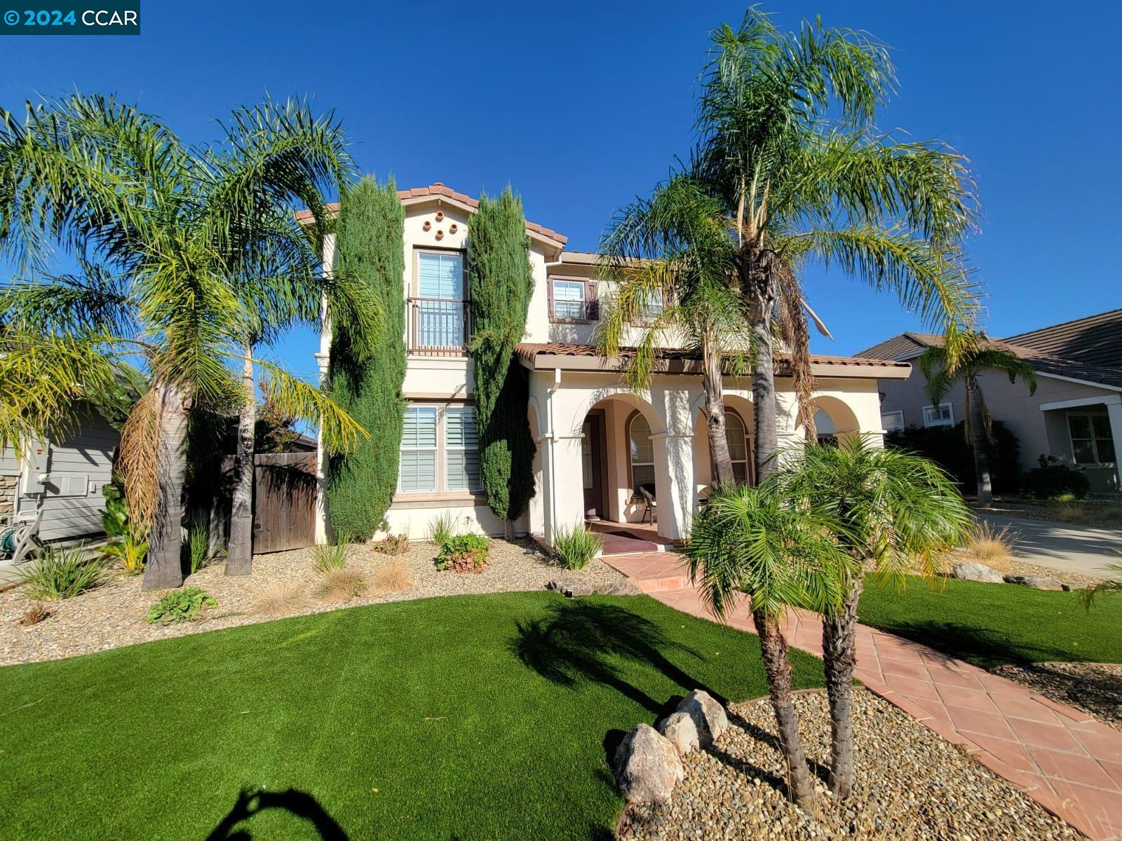Detail Gallery Image 1 of 1 For 140 E Country Club Dr, Brentwood,  CA 94513 - 5 Beds | 3 Baths