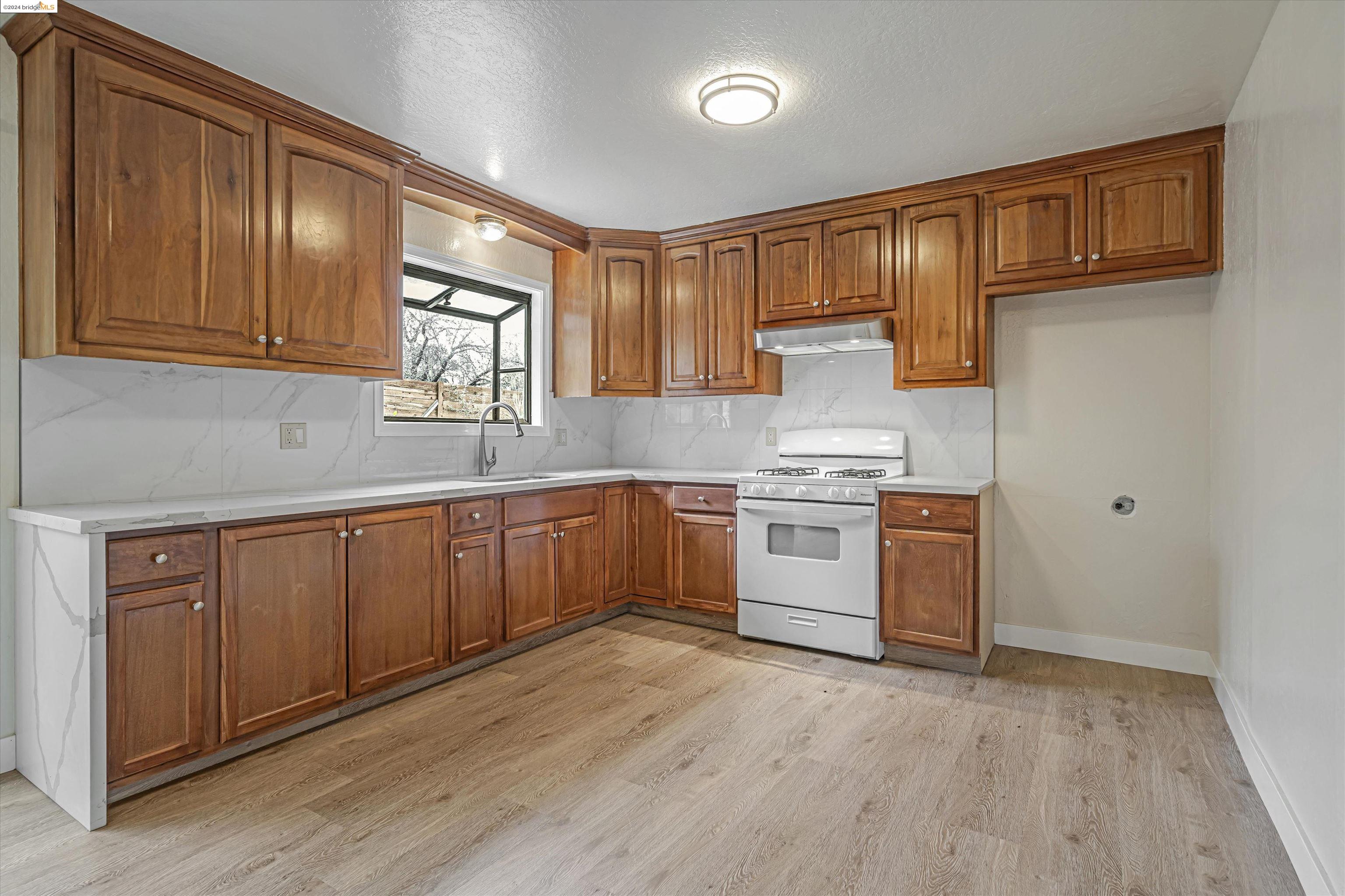 Detail Gallery Image 15 of 50 For 2933 Sunset Lane, Antioch,  CA 94509 - 3 Beds | 2 Baths