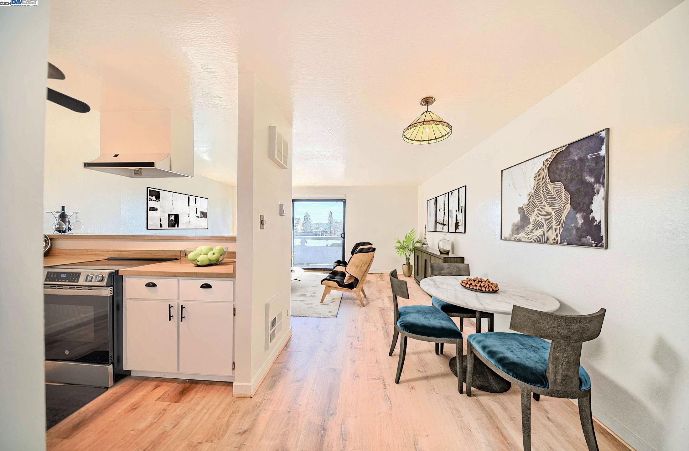 More Details about MLS # 41081011 : 1 EMBARCADERO # 160