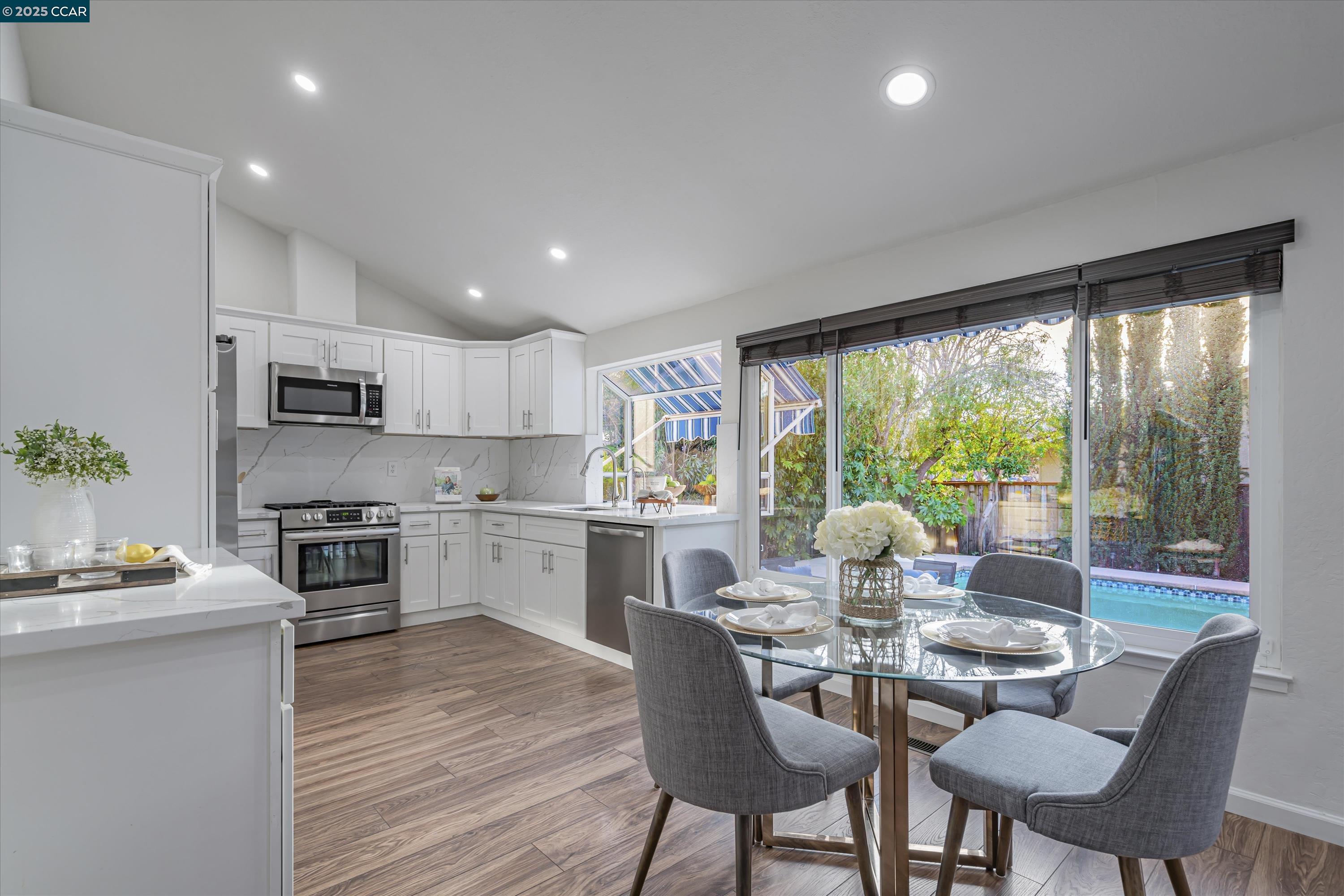 2416 Sanderling Dr