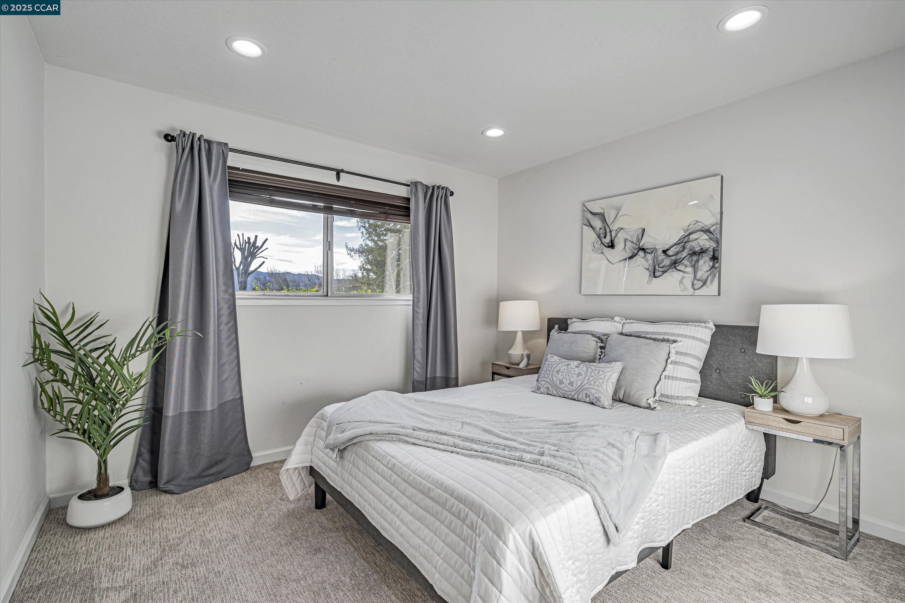 2416 Sanderling Dr