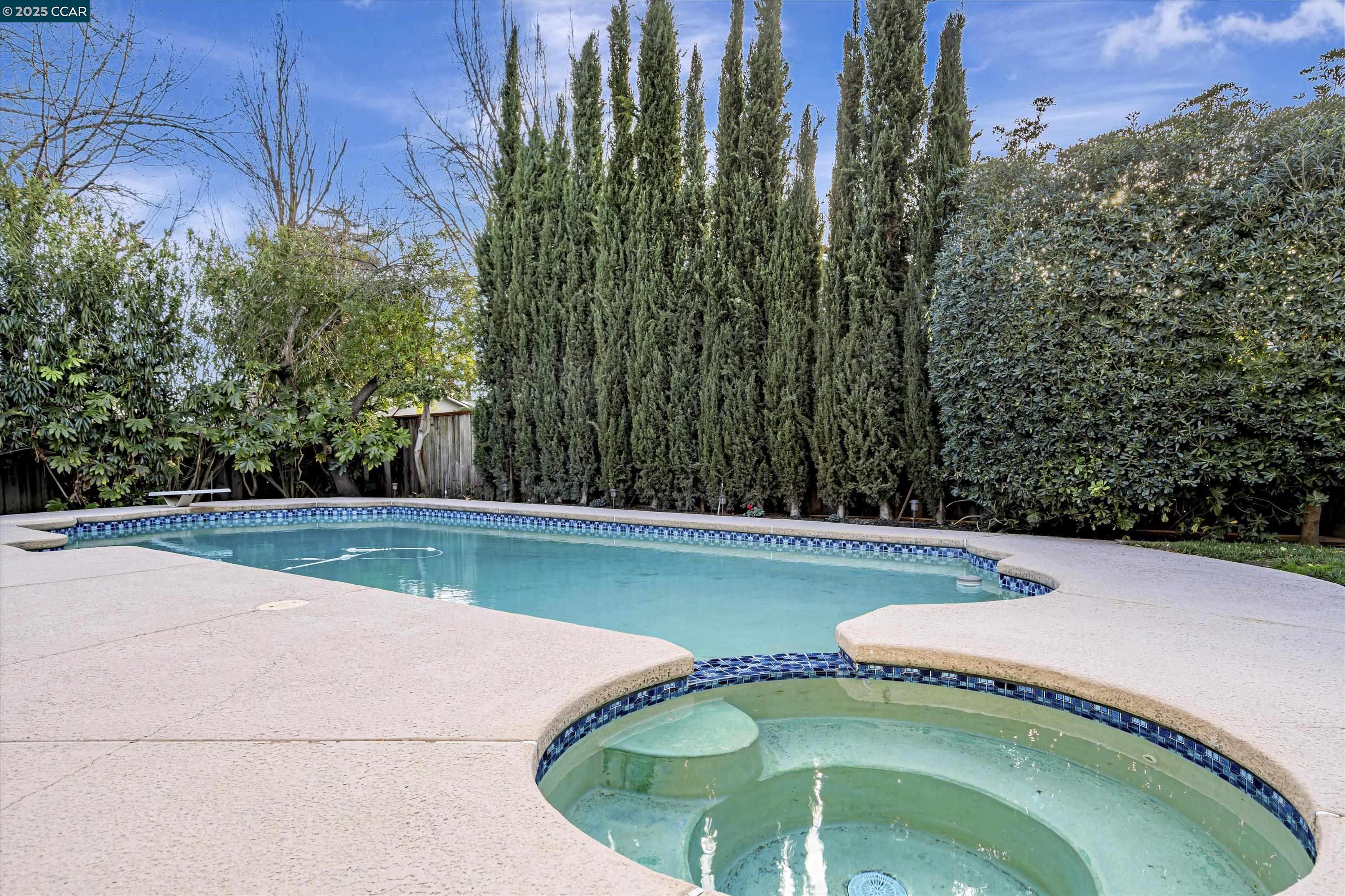 2416 Sanderling Dr