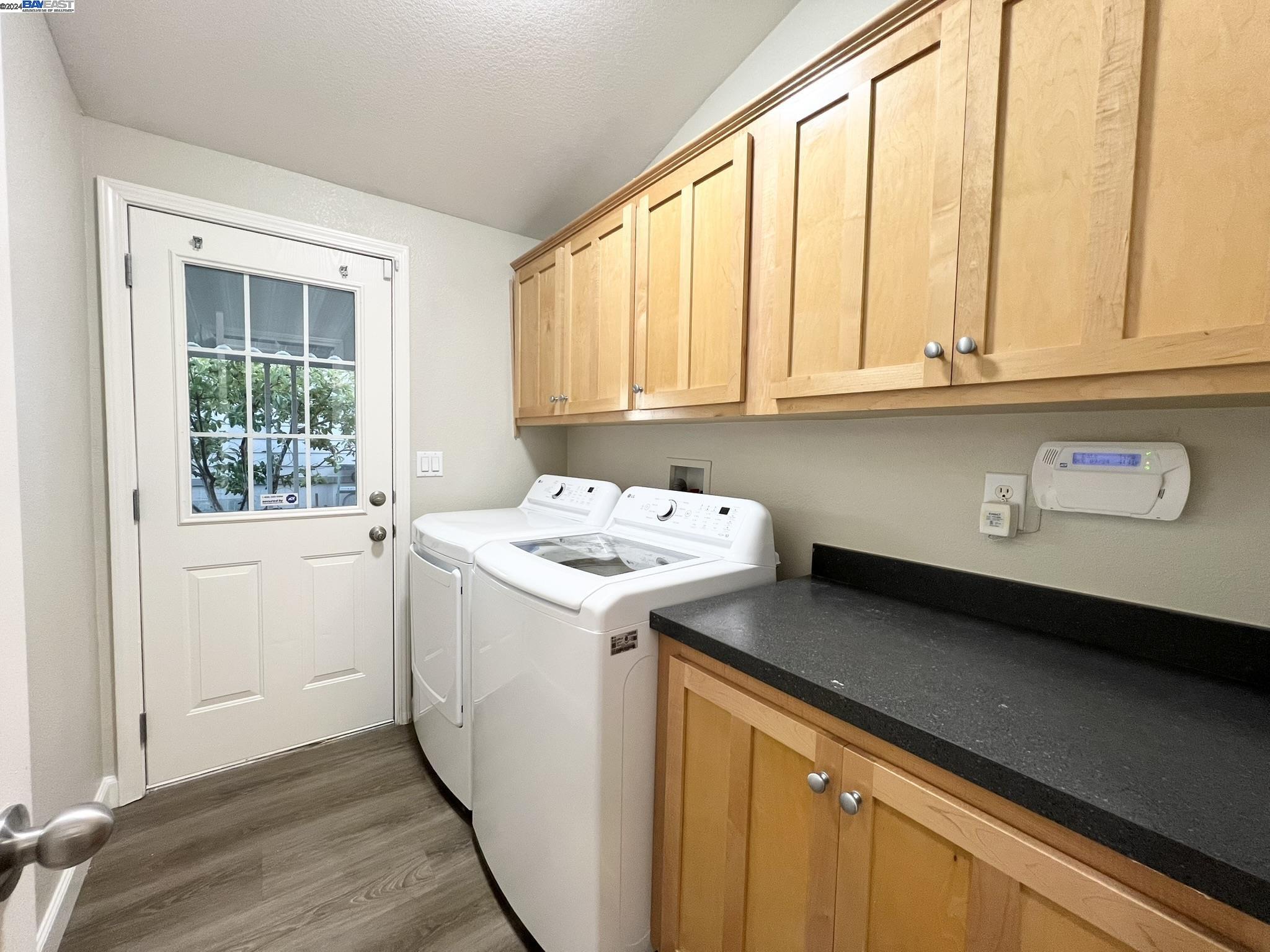 property-img
