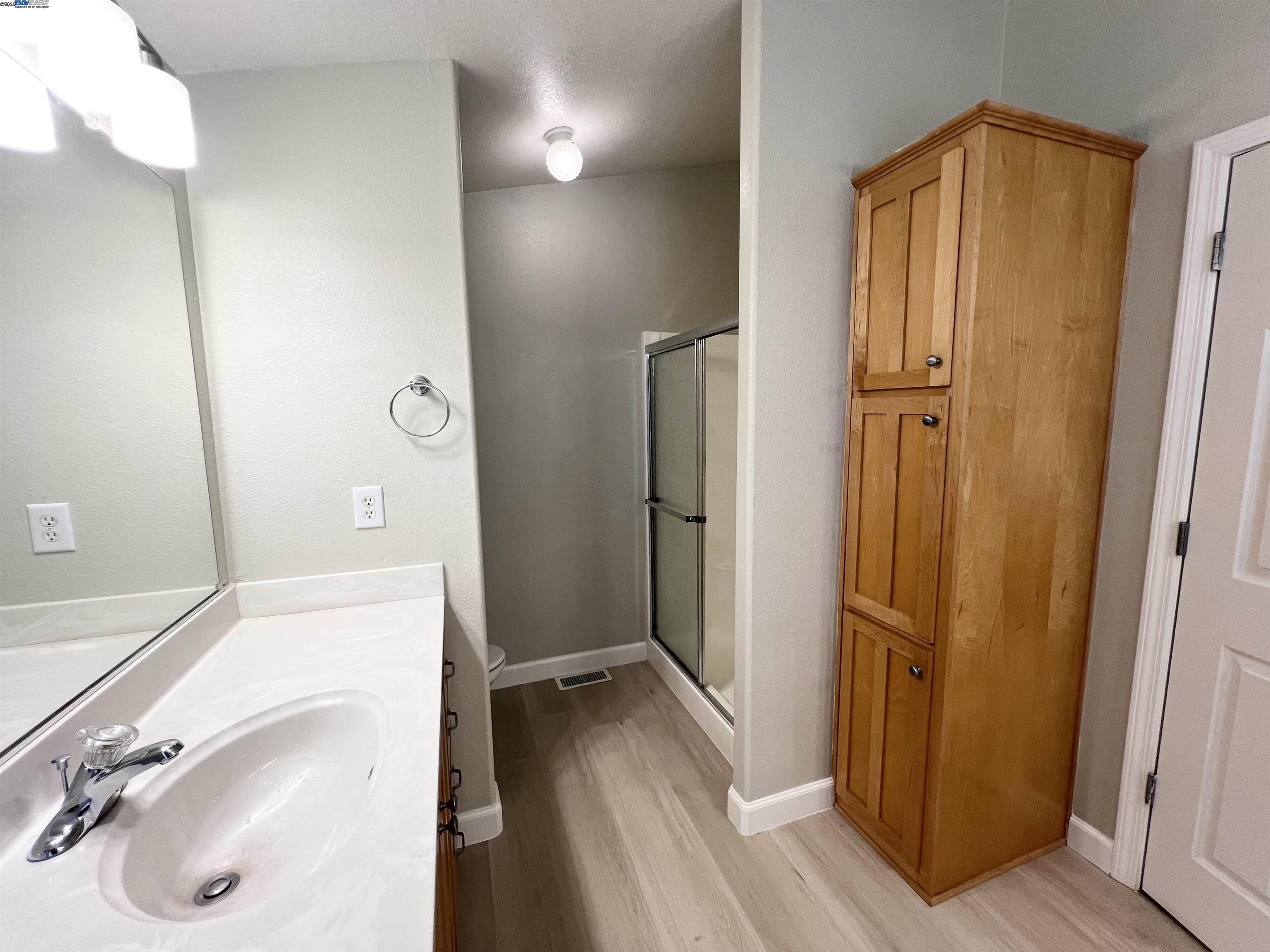 property-img