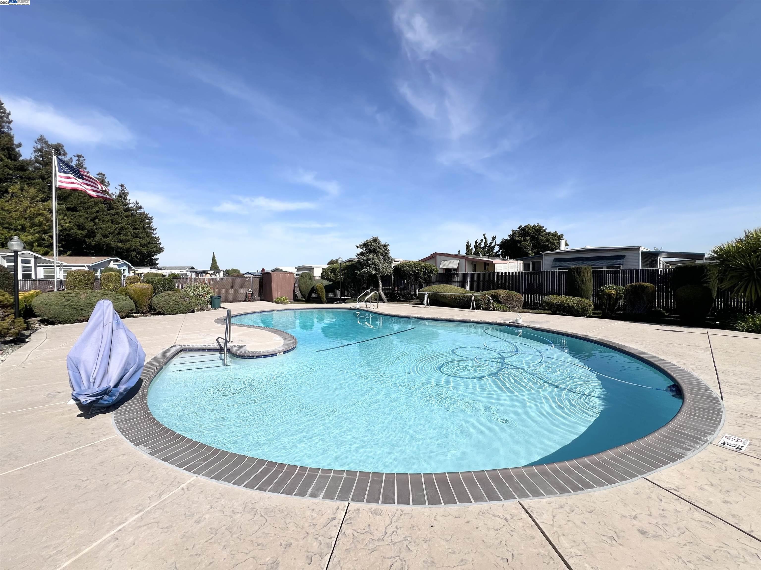 property-img