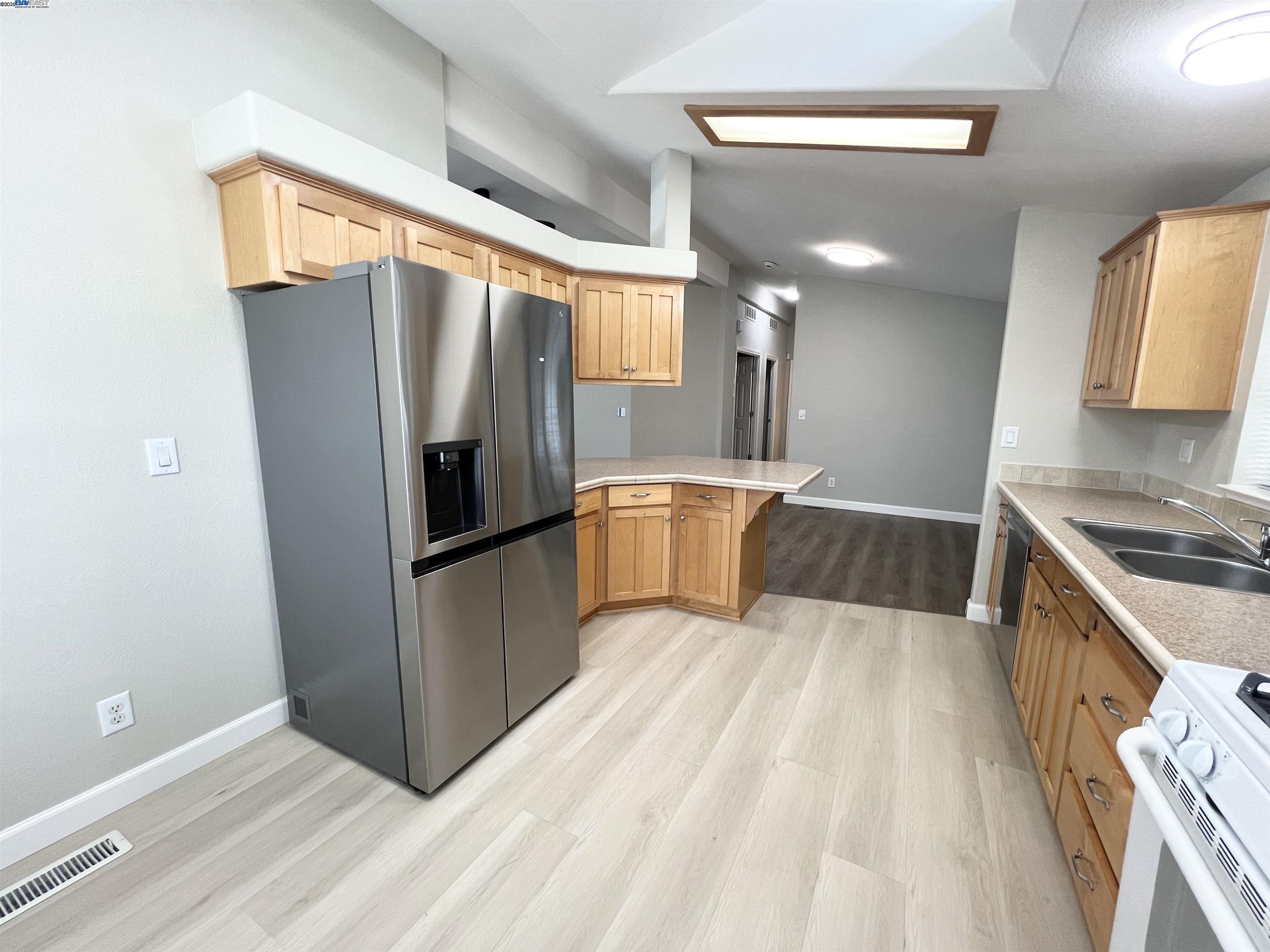 property-img