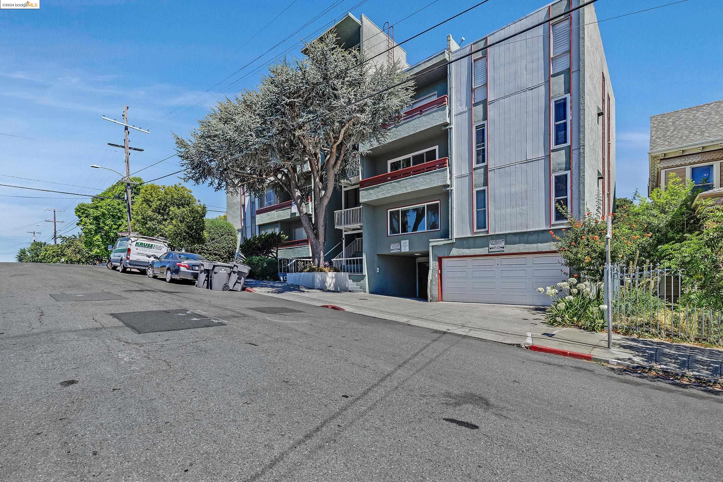 Photo #2: 41081025 Listing 