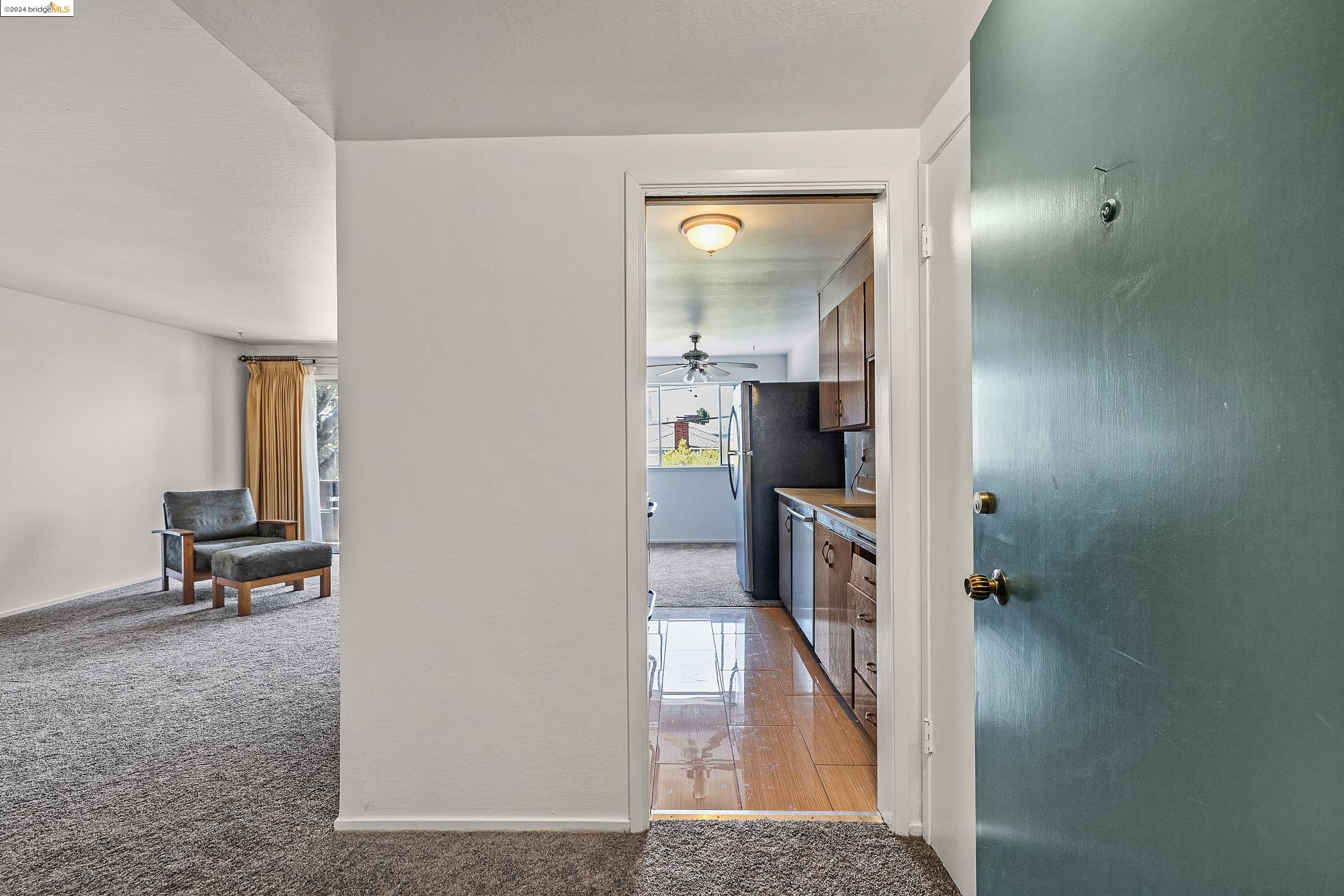 Photo #4: 41081025 Listing 