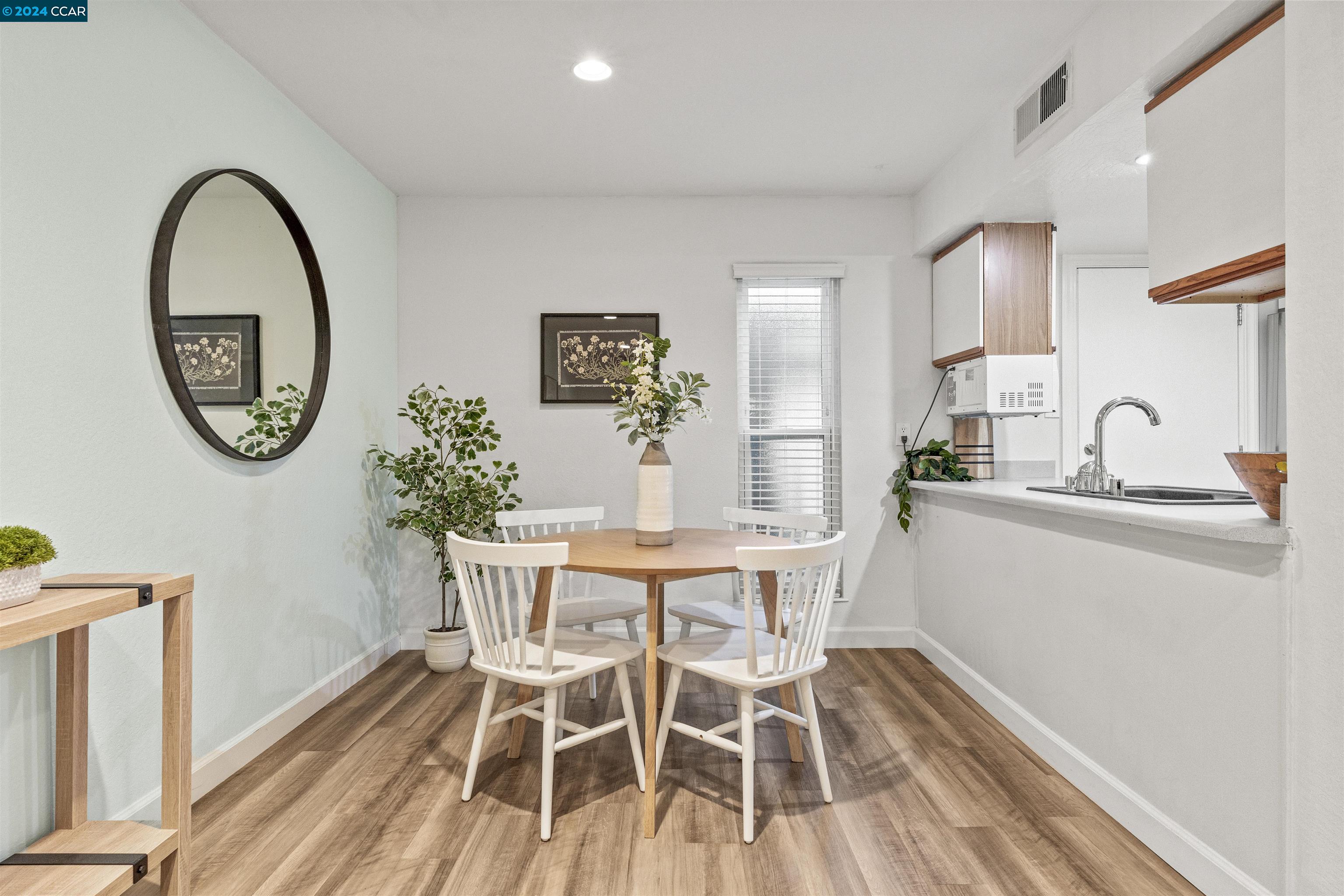 Photo #5: 41081031 Listing 