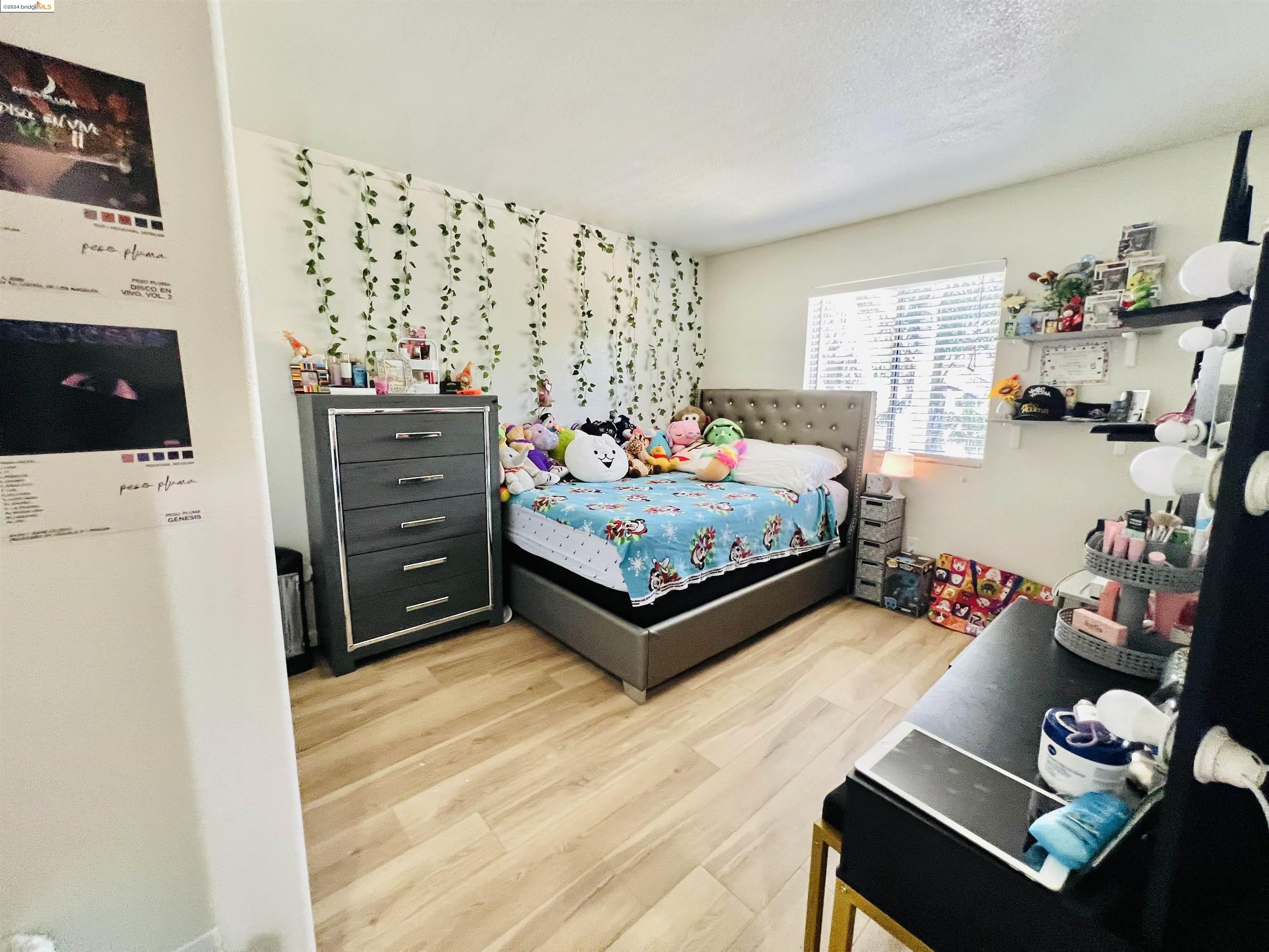 Detail Gallery Image 12 of 23 For 2215 Dune Pl, Stockton,  CA 95206 - 3 Beds | 2/1 Baths