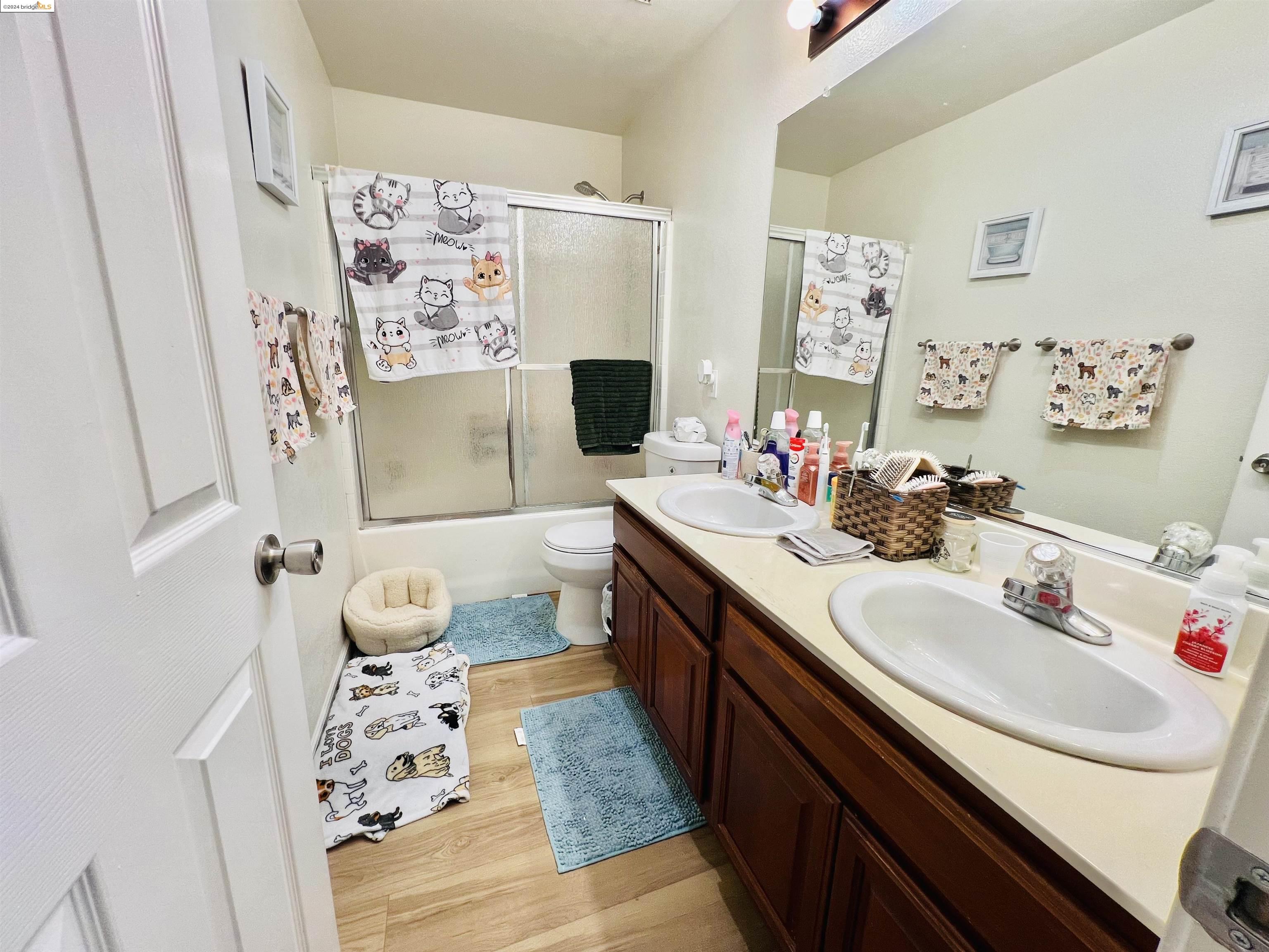 Detail Gallery Image 13 of 23 For 2215 Dune Pl, Stockton,  CA 95206 - 3 Beds | 2/1 Baths