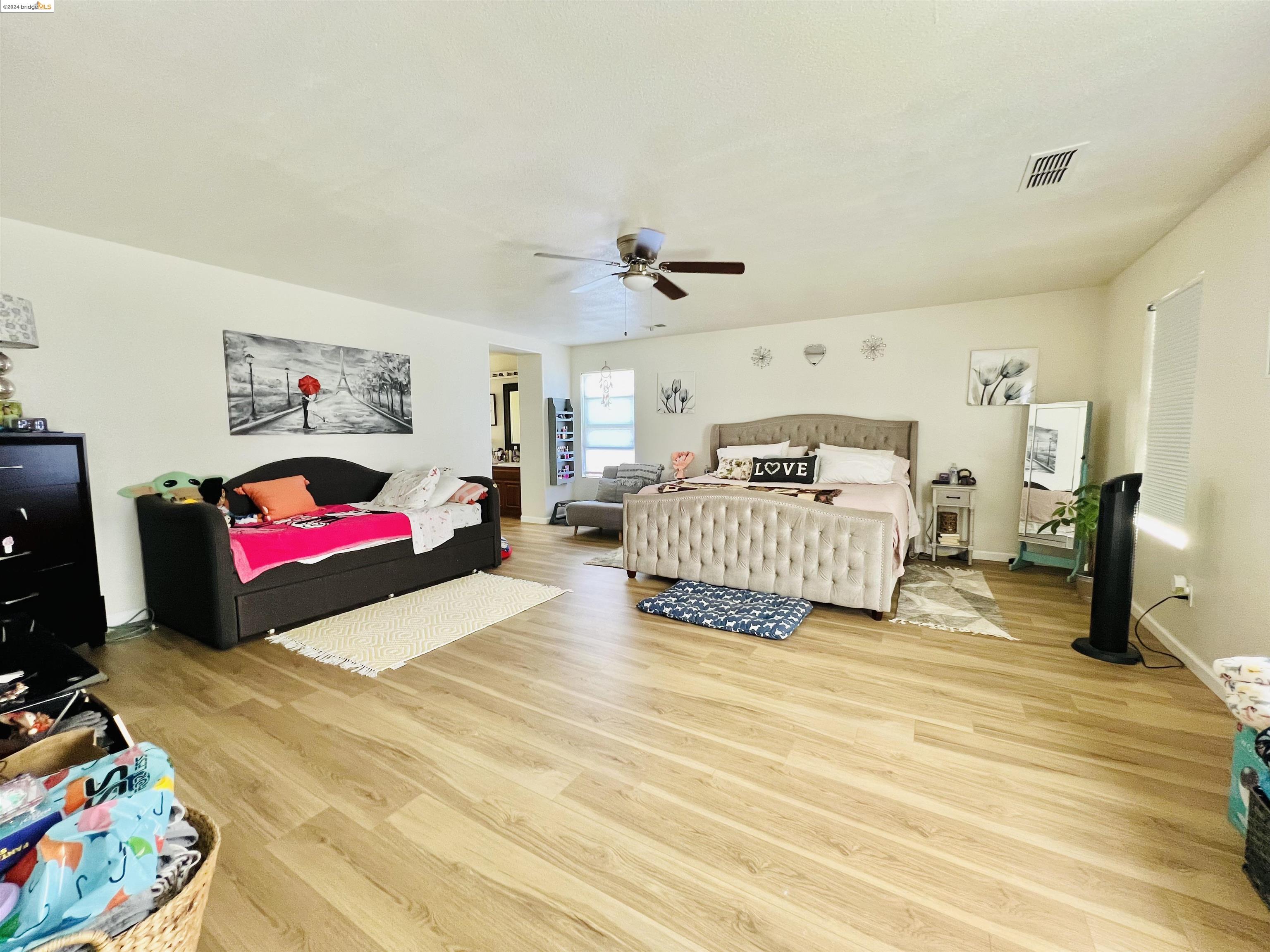 Detail Gallery Image 15 of 23 For 2215 Dune Pl, Stockton,  CA 95206 - 3 Beds | 2/1 Baths